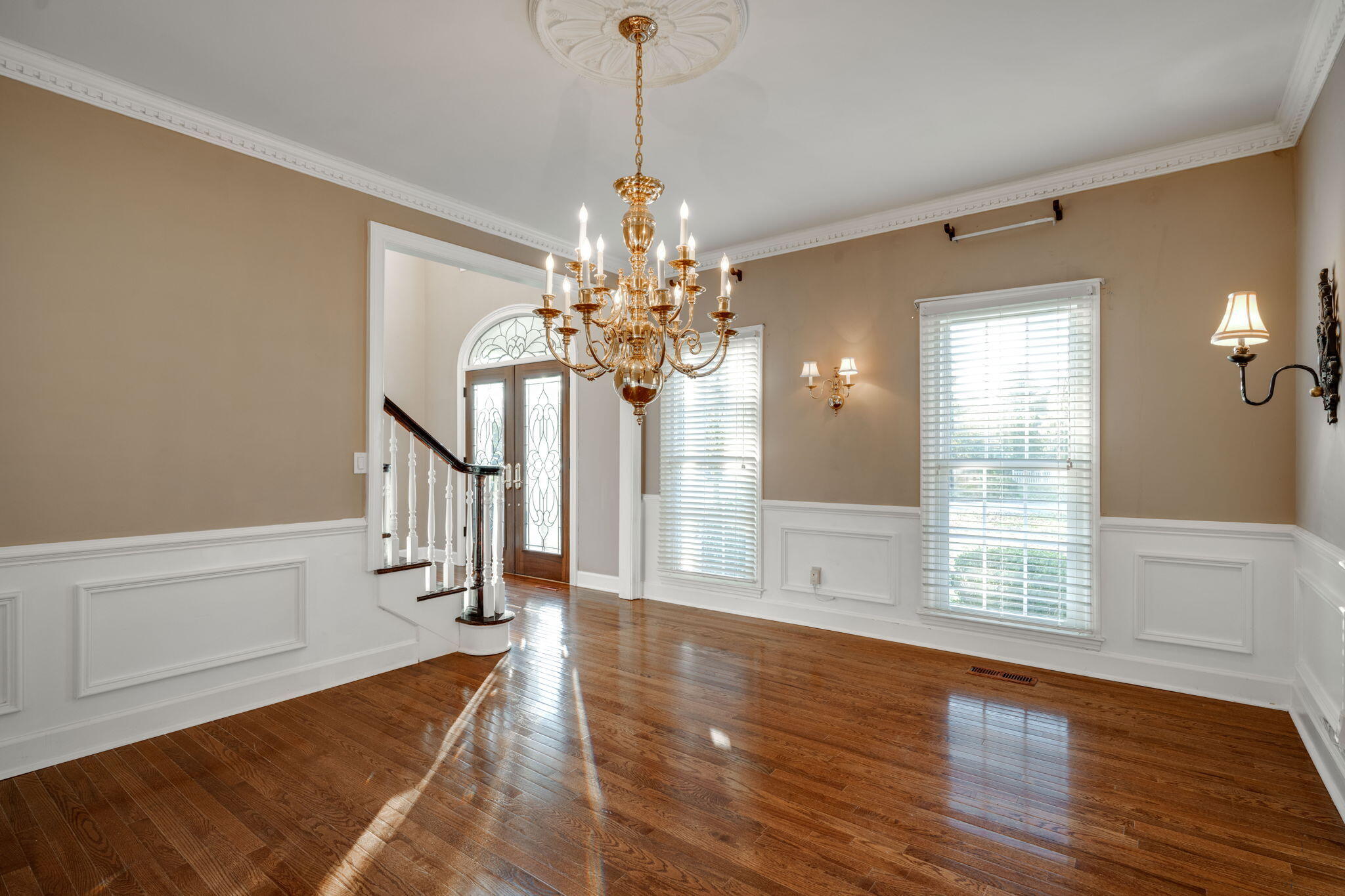 8304 Heron Cir