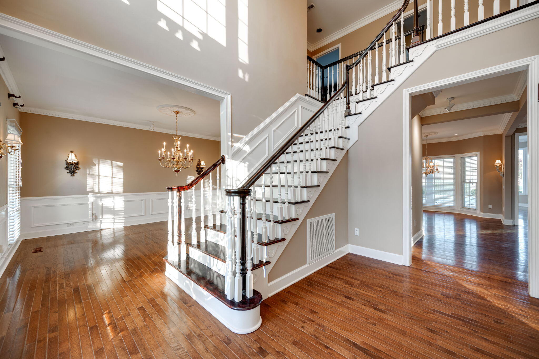 8304 Heron Cir