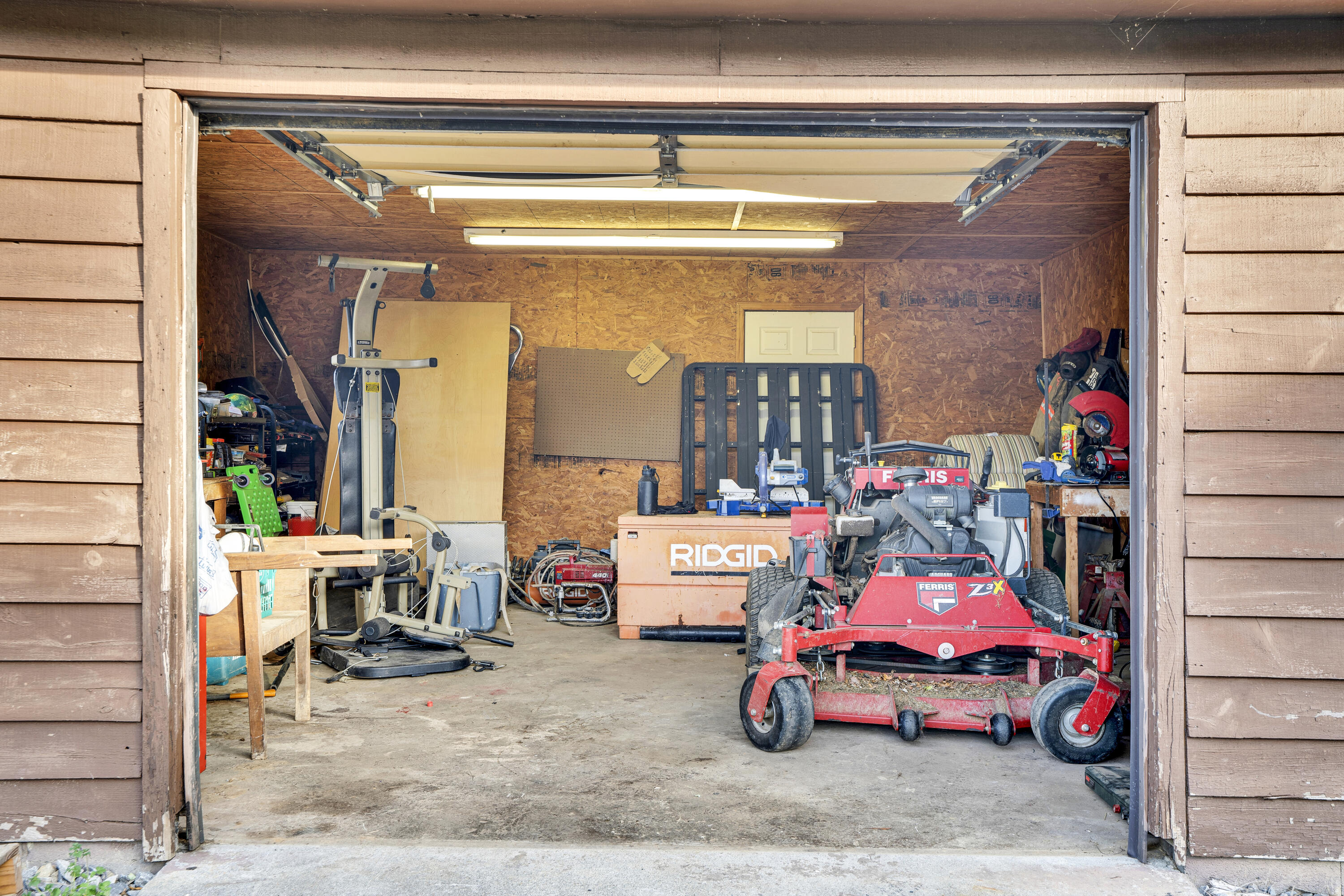 2579 Brownwood Drive SE