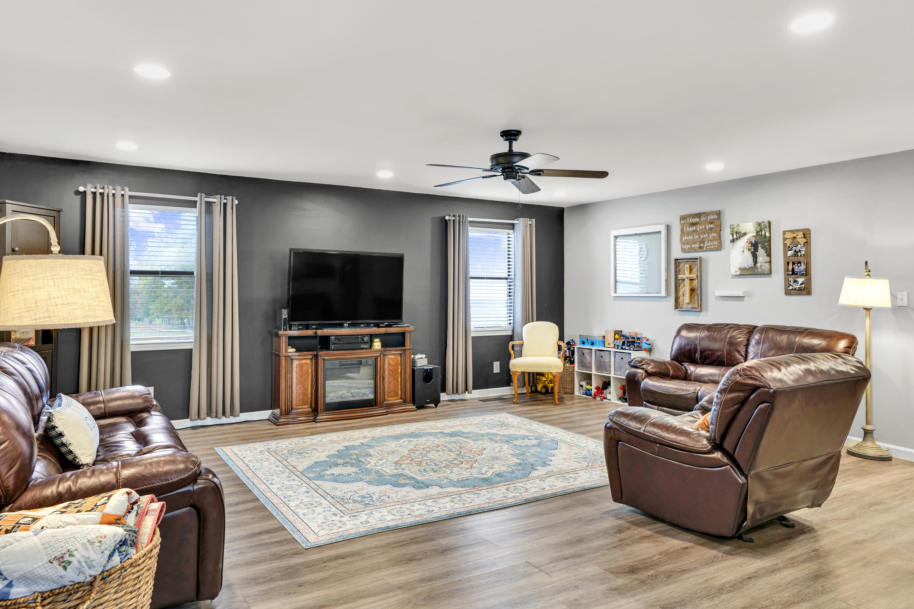 2579 Brownwood Drive SE