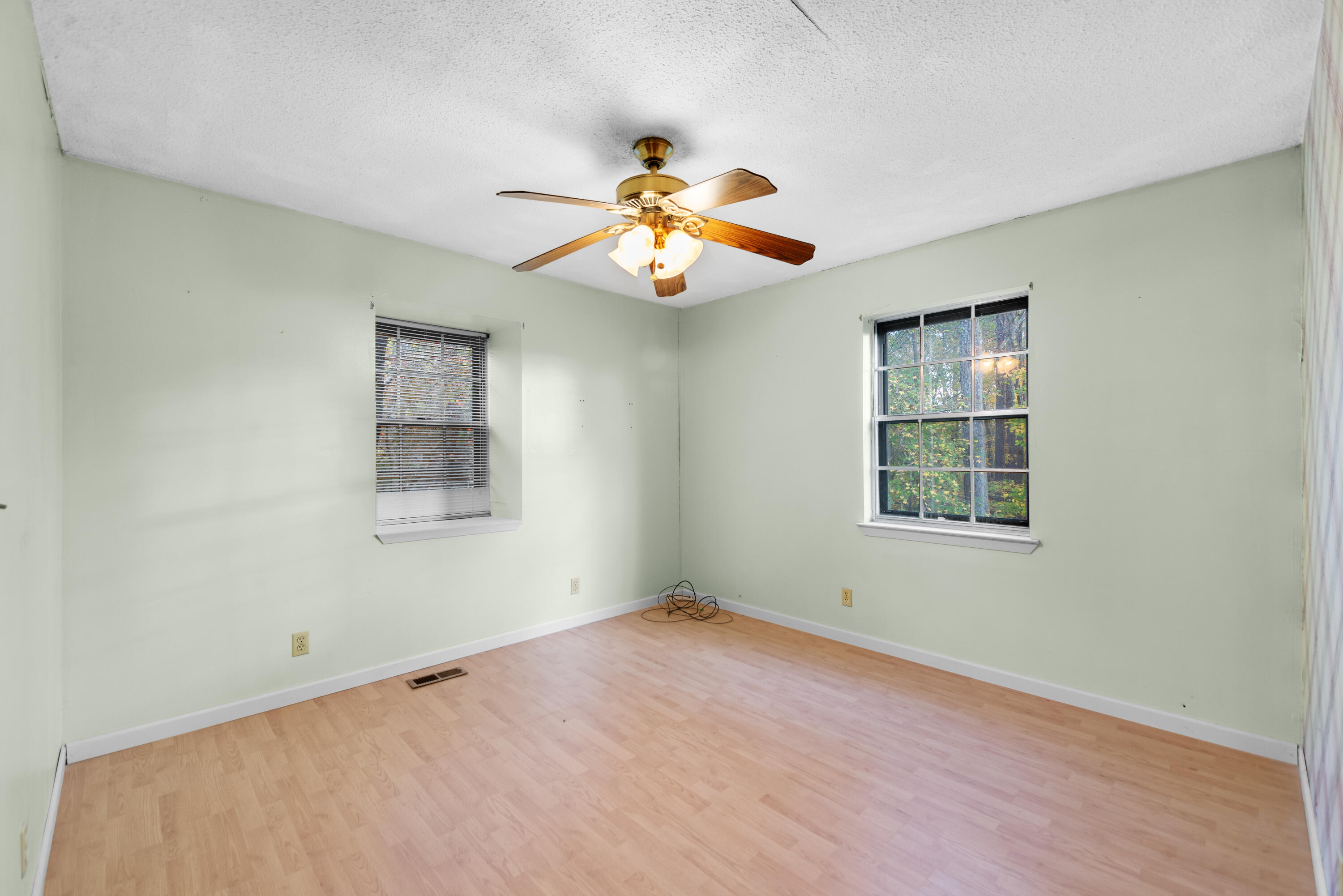 844 Mountain Leaf Drive