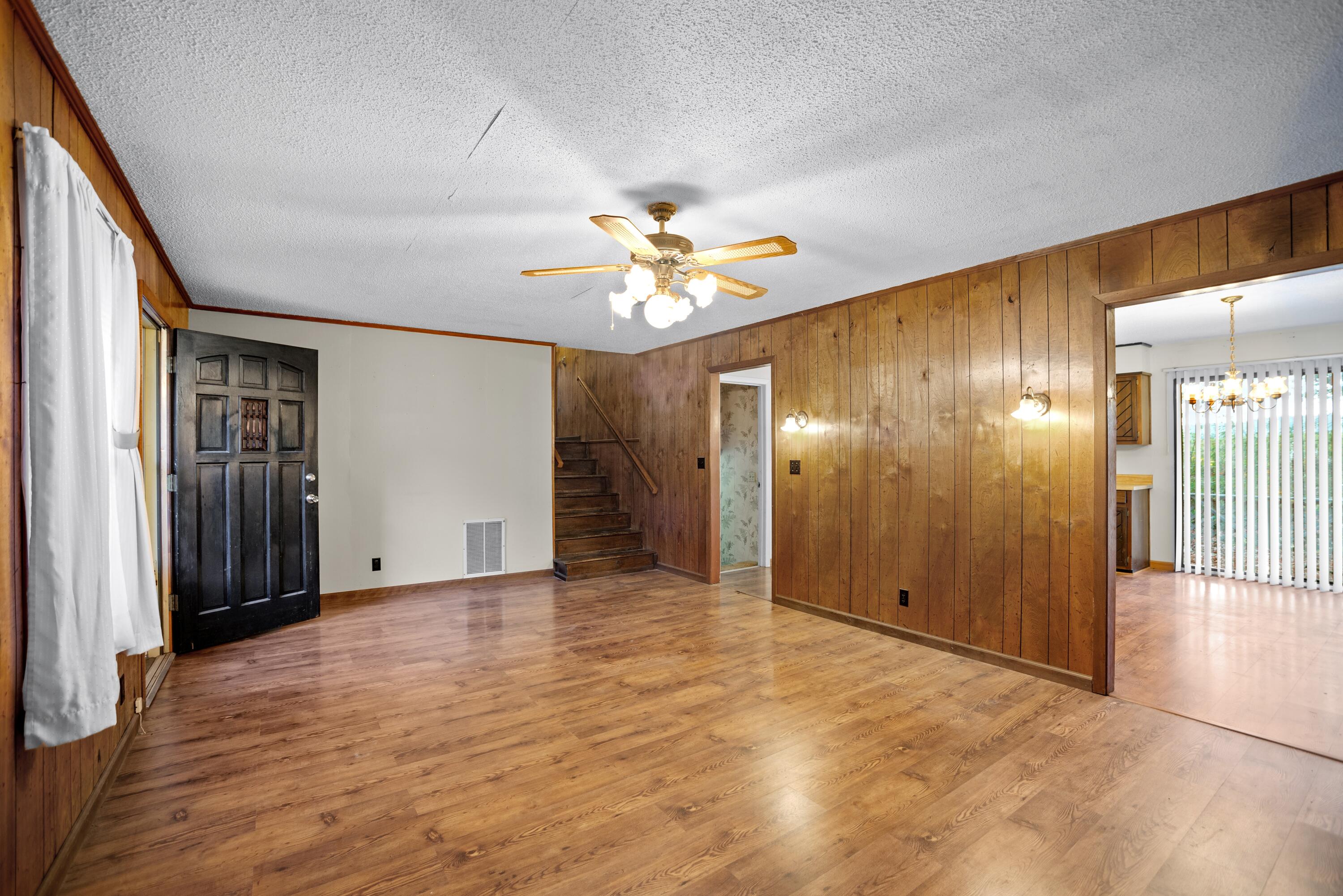 844 Mountain Leaf Drive