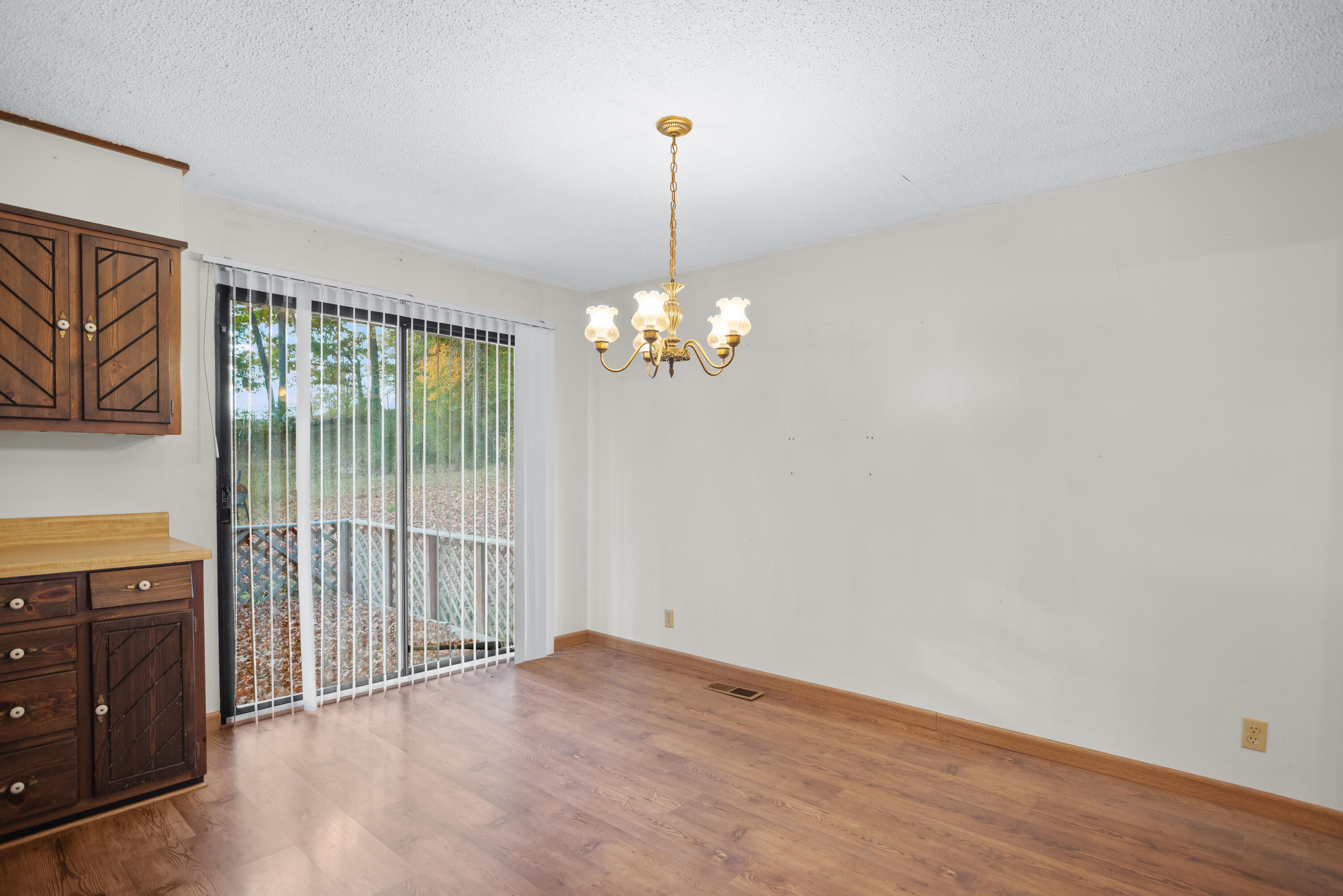844 Mountain Leaf Drive