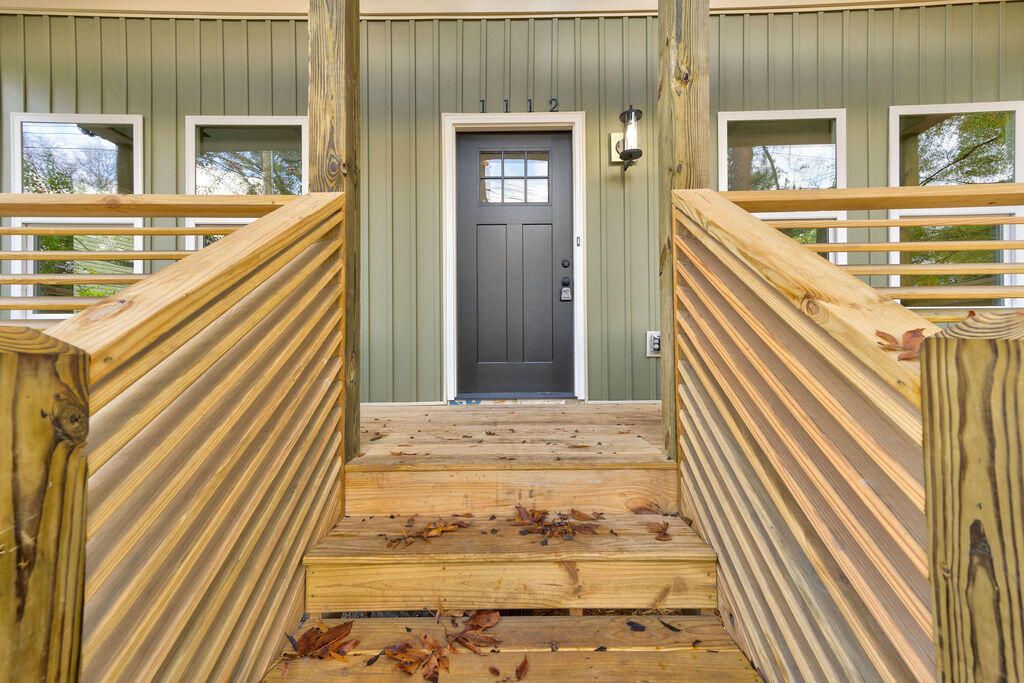 1112 Overlook Avenue