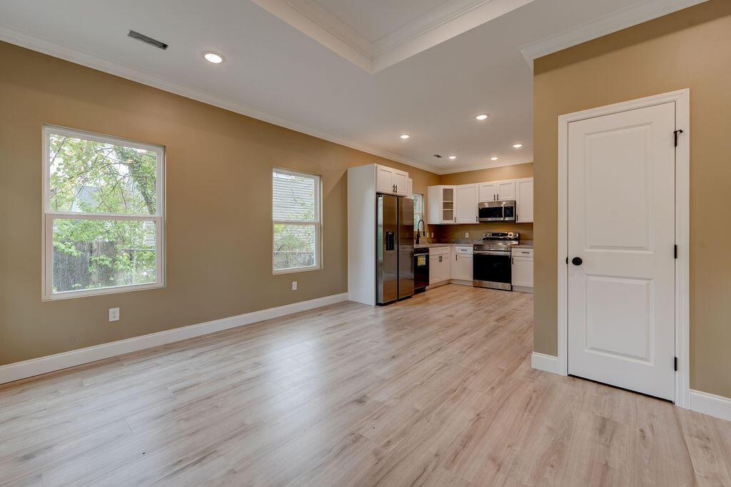 1112 Overlook Avenue