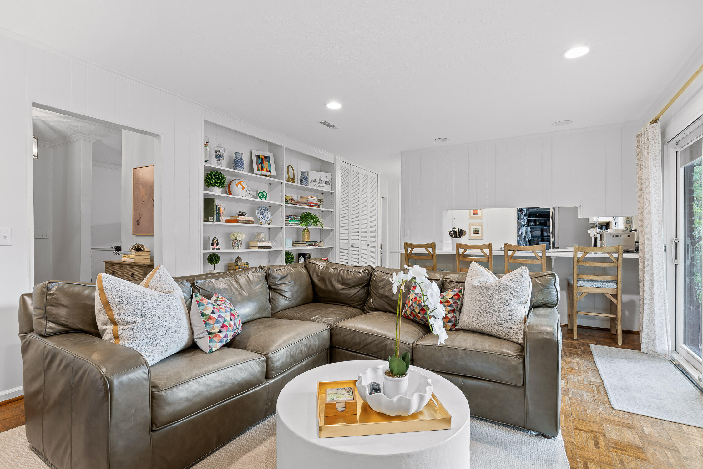 4524 W Ravenwood Drive
