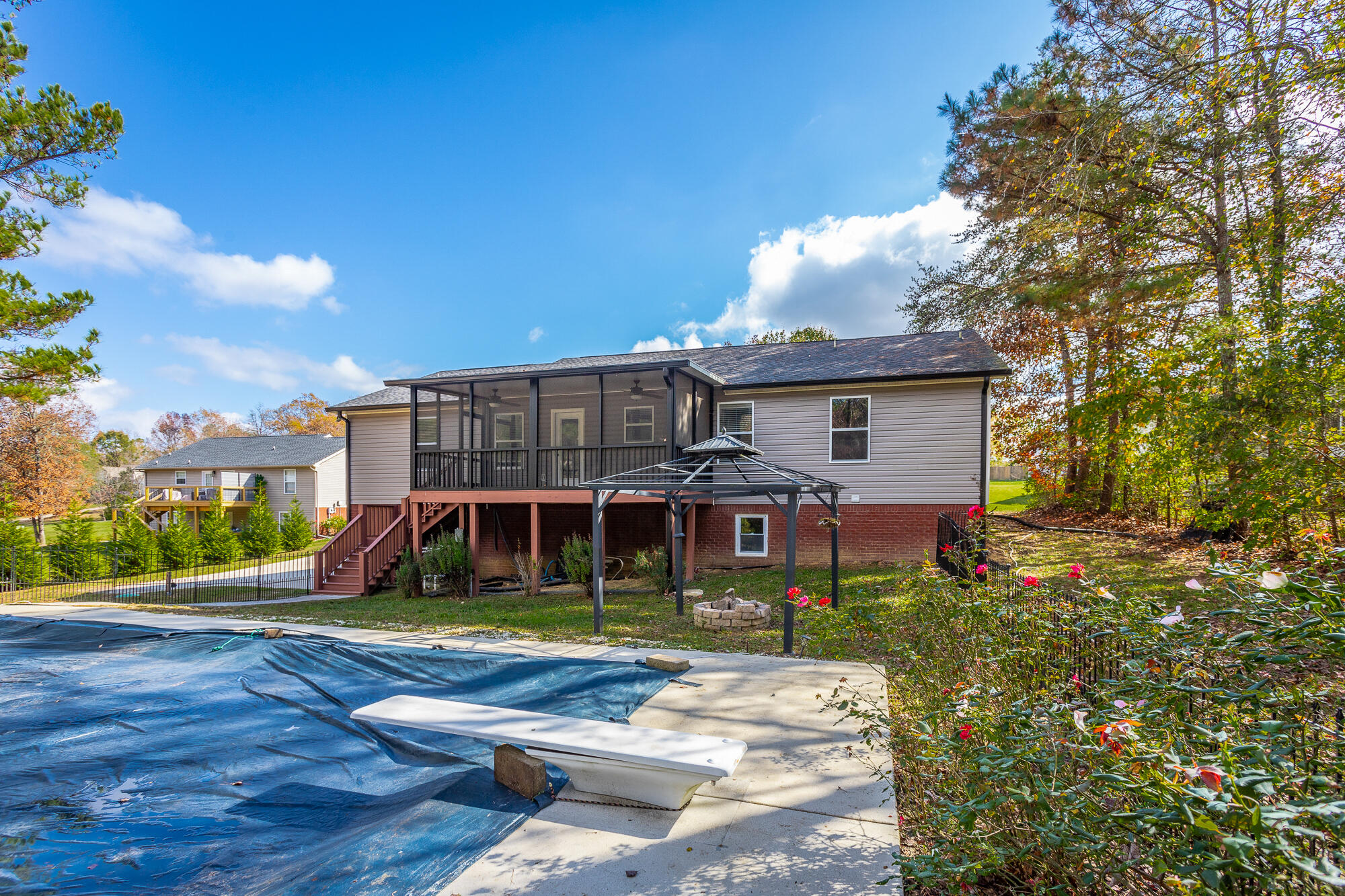 566 Ocoee Hills Circle NE