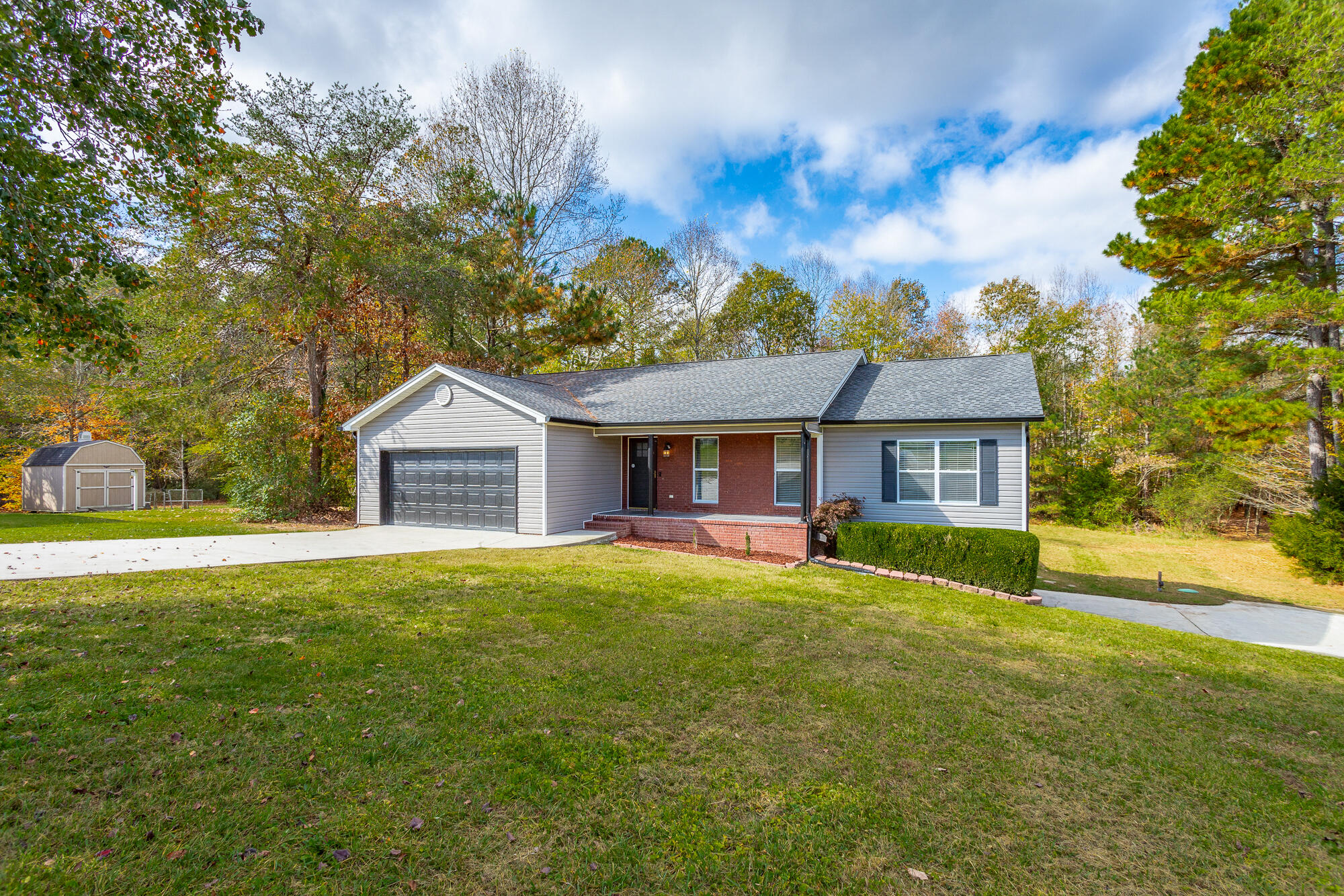 566 Ocoee Hills Circle NE