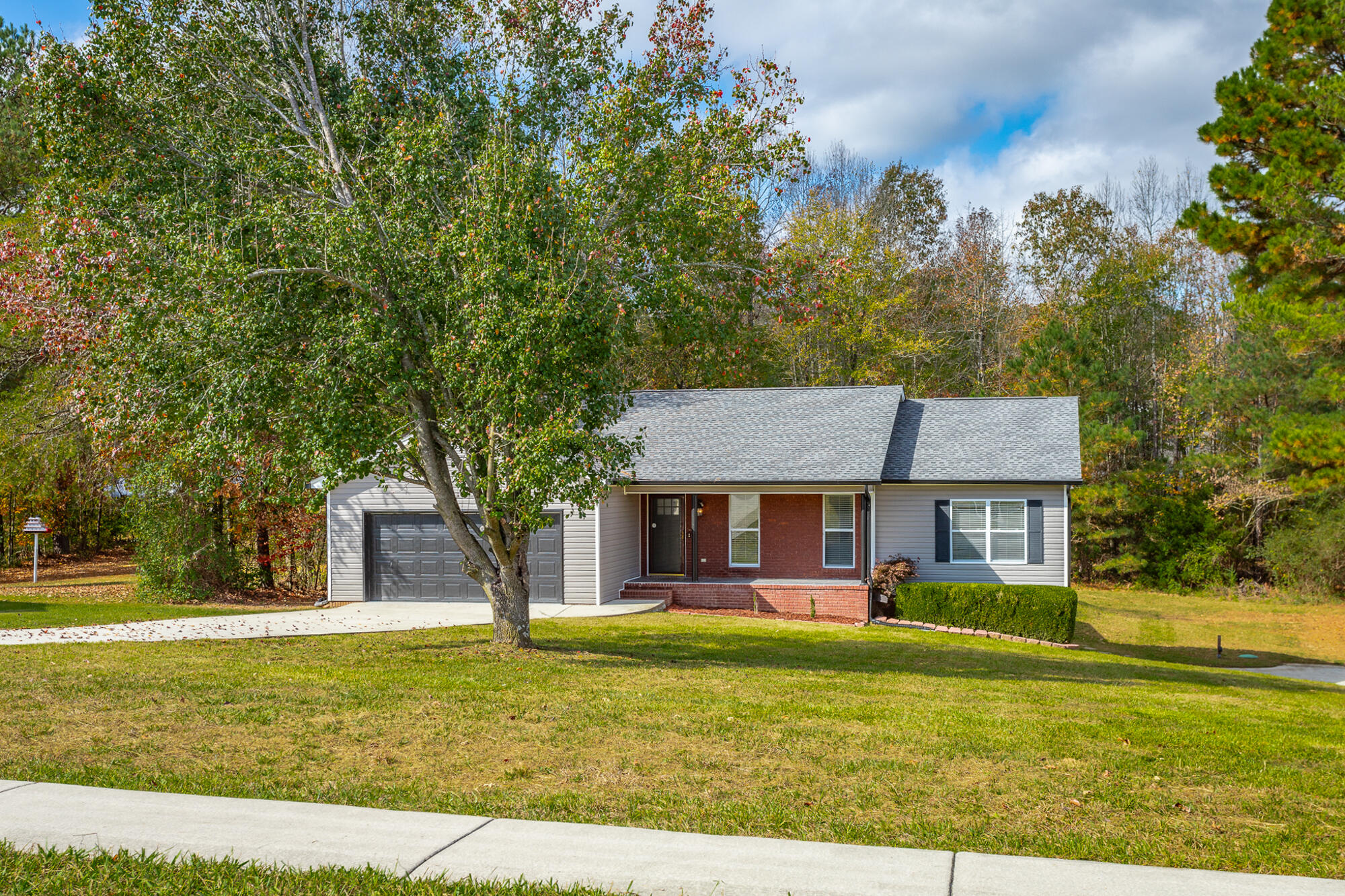 566 Ocoee Hills Circle NE