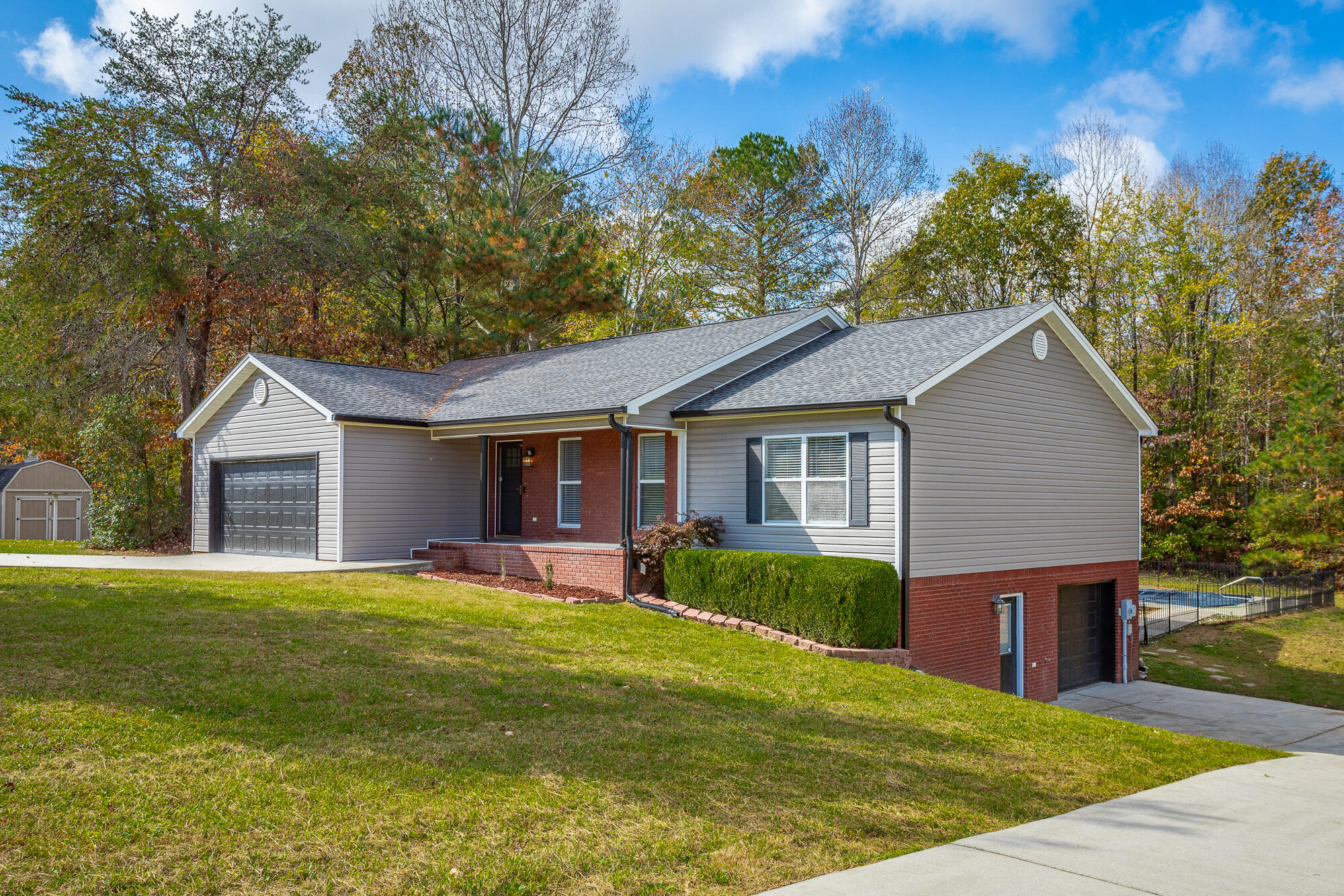 566 Ocoee Hills Circle NE