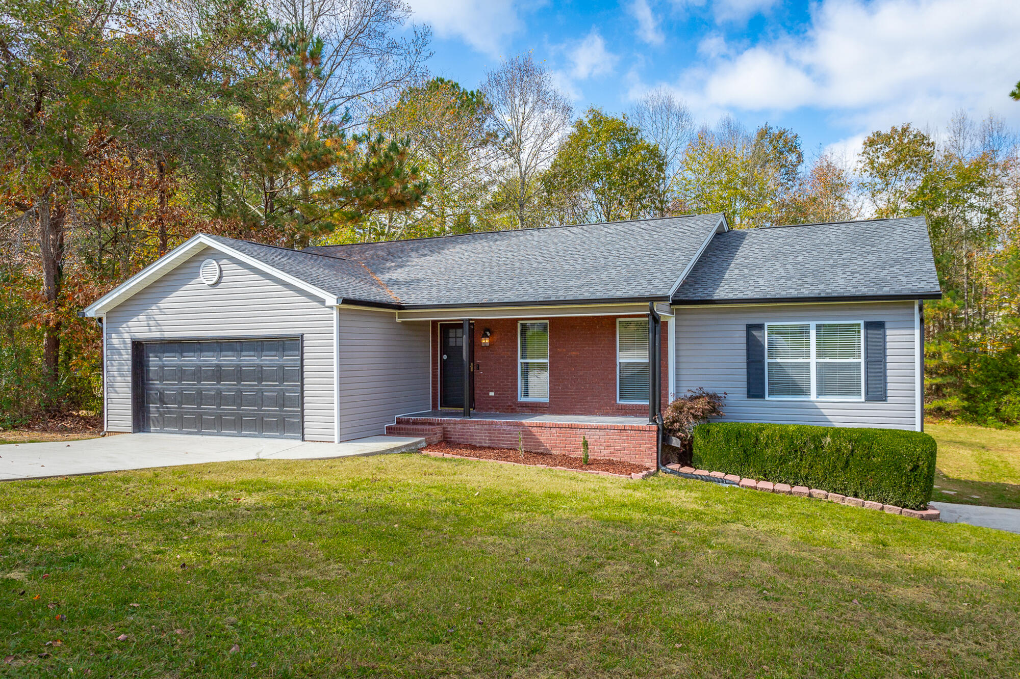 566 Ocoee Hills Circle NE