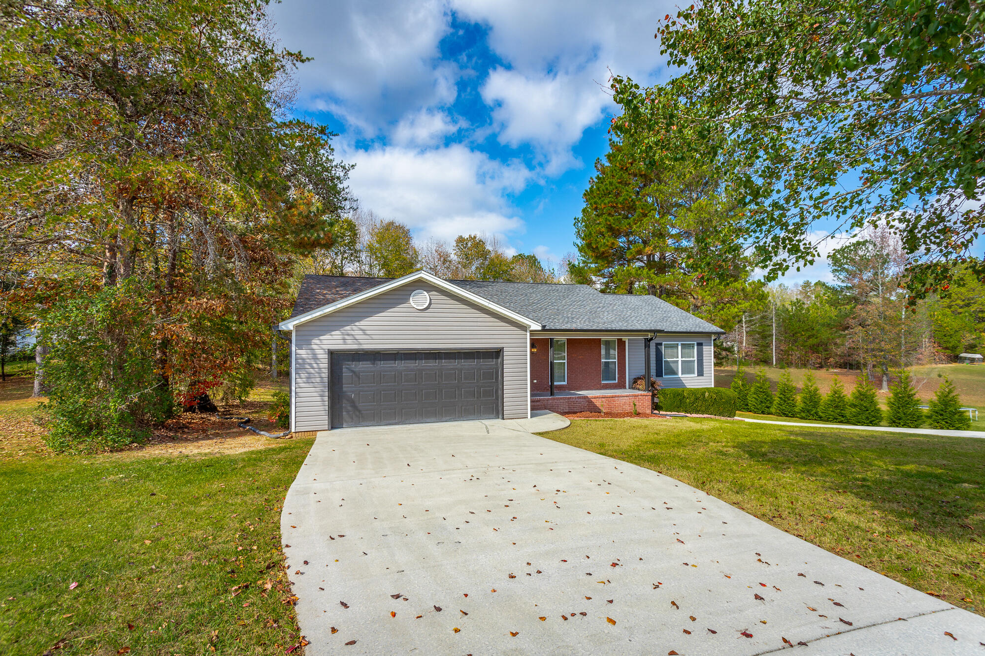 566 Ocoee Hills Circle NE