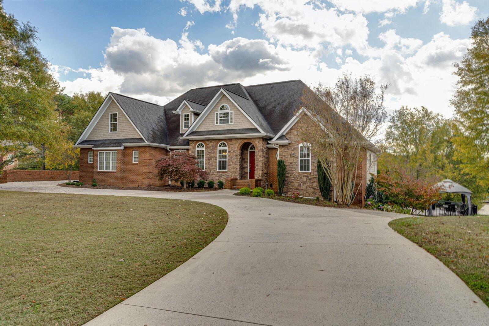 194 Overlook Drive