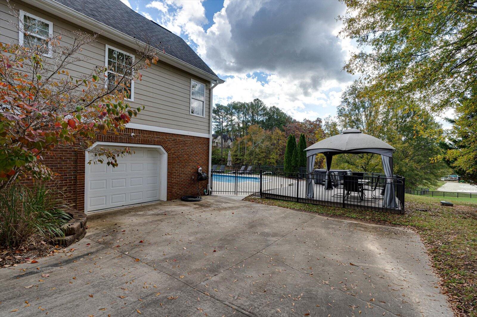 194 Overlook Drive