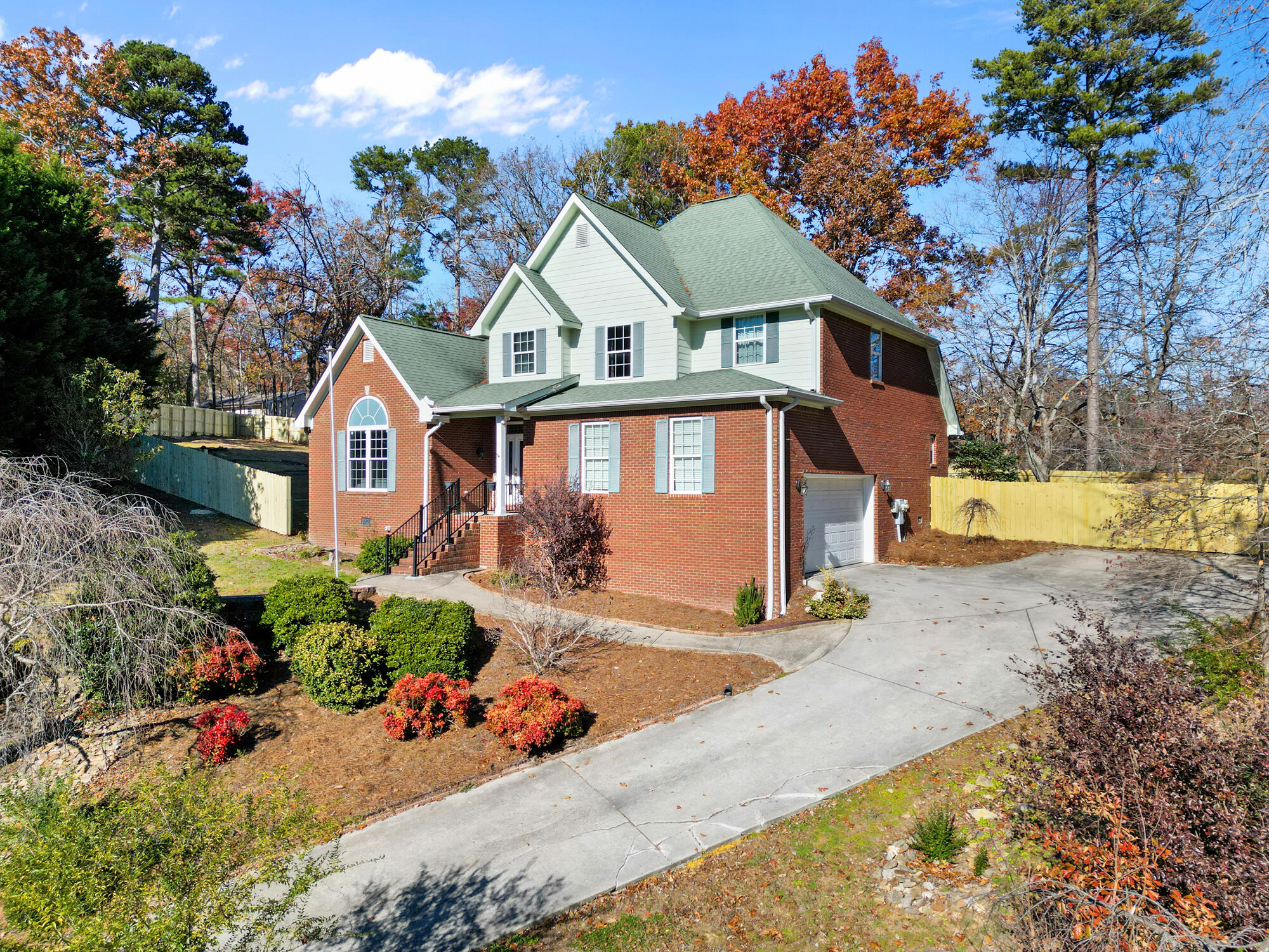 2515 Dogwood Garden Lane