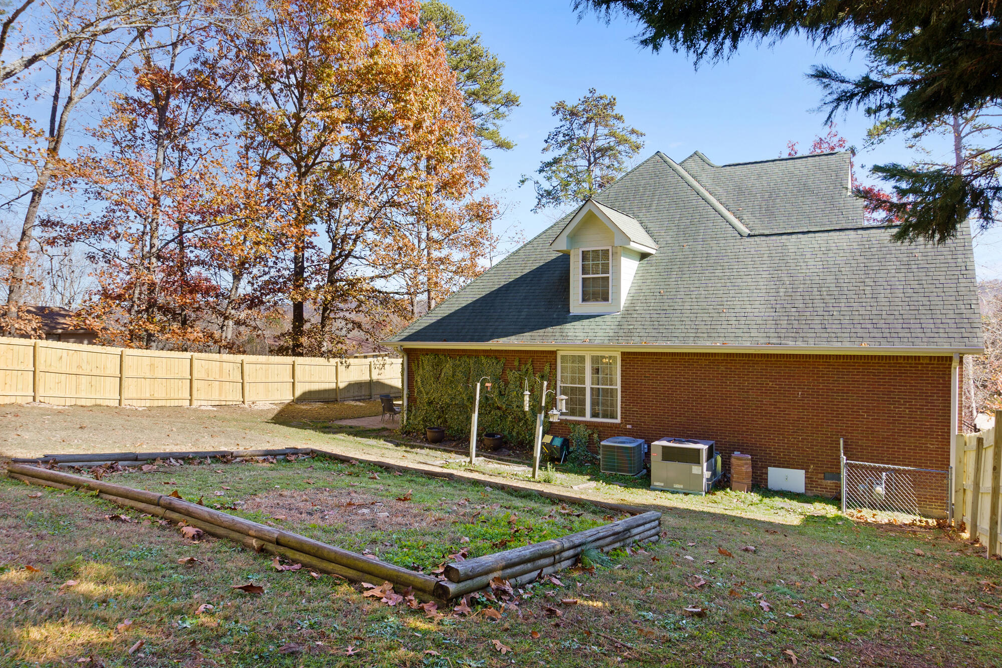 2515 Dogwood Garden Lane