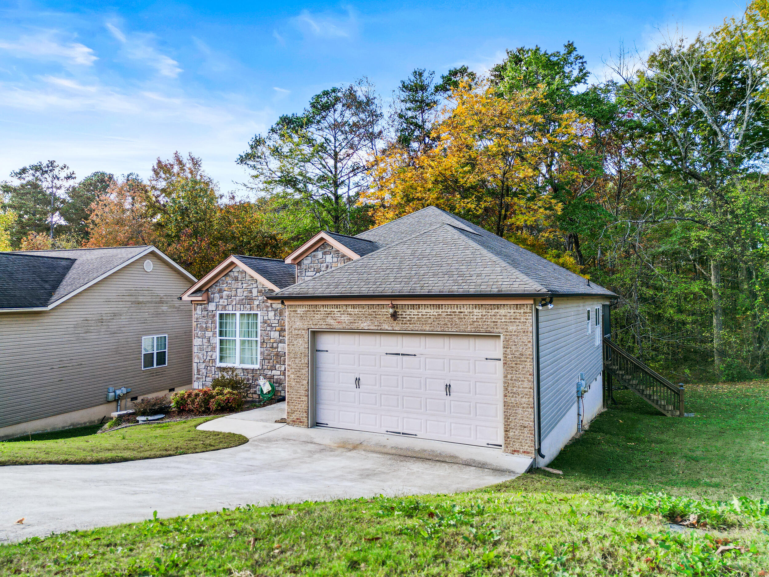 2367 Lake Mist Drive