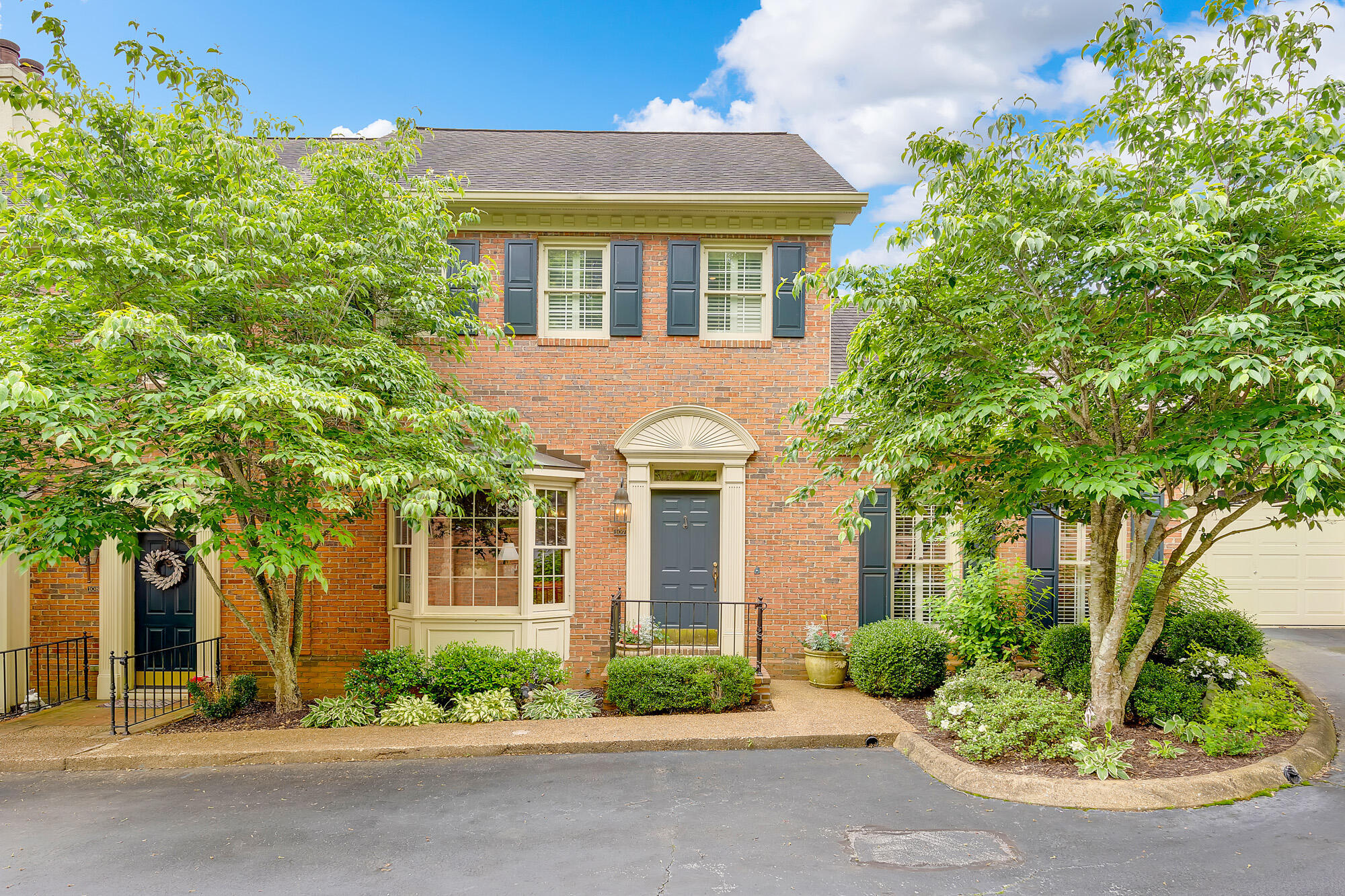 802 Signal Mountain Boulevard