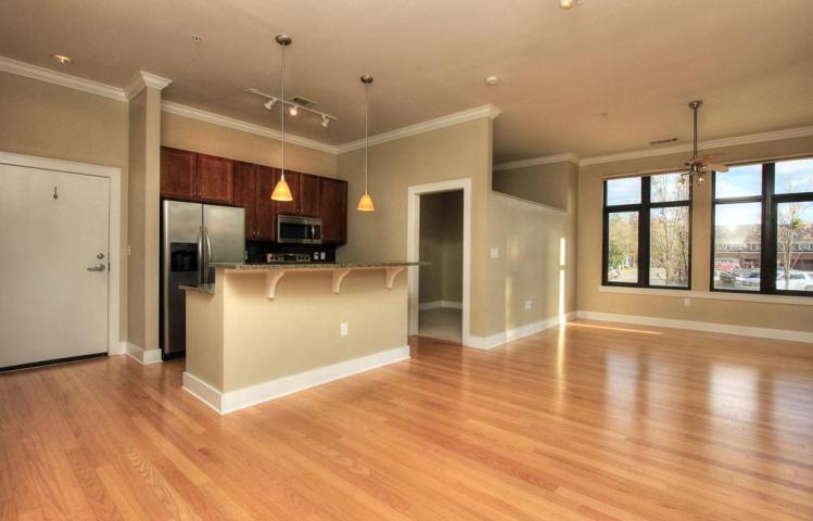 129 Walnut Street, #111