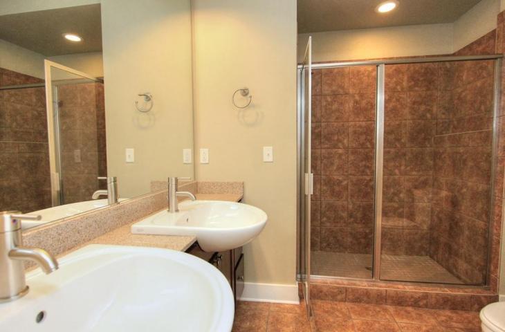 129 Walnut Street, #111