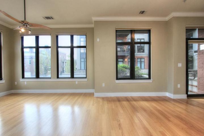 129 Walnut Street, #111