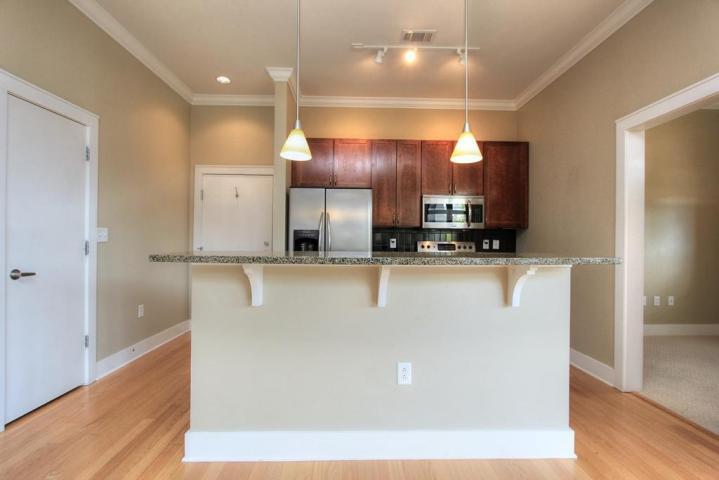 129 Walnut Street, #111
