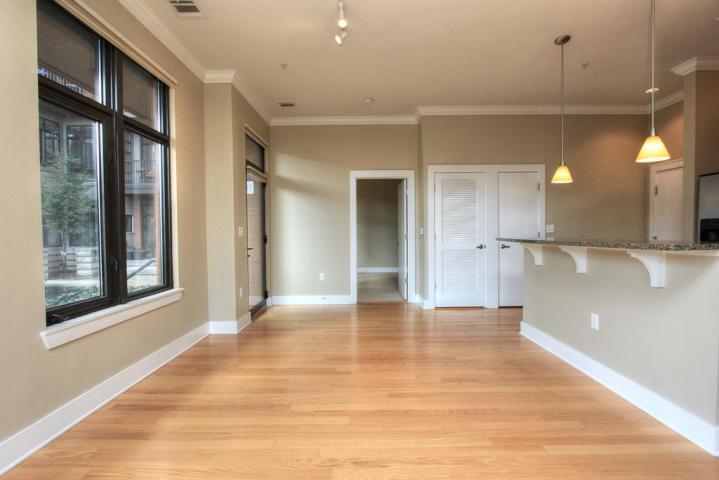 129 Walnut Street, #111