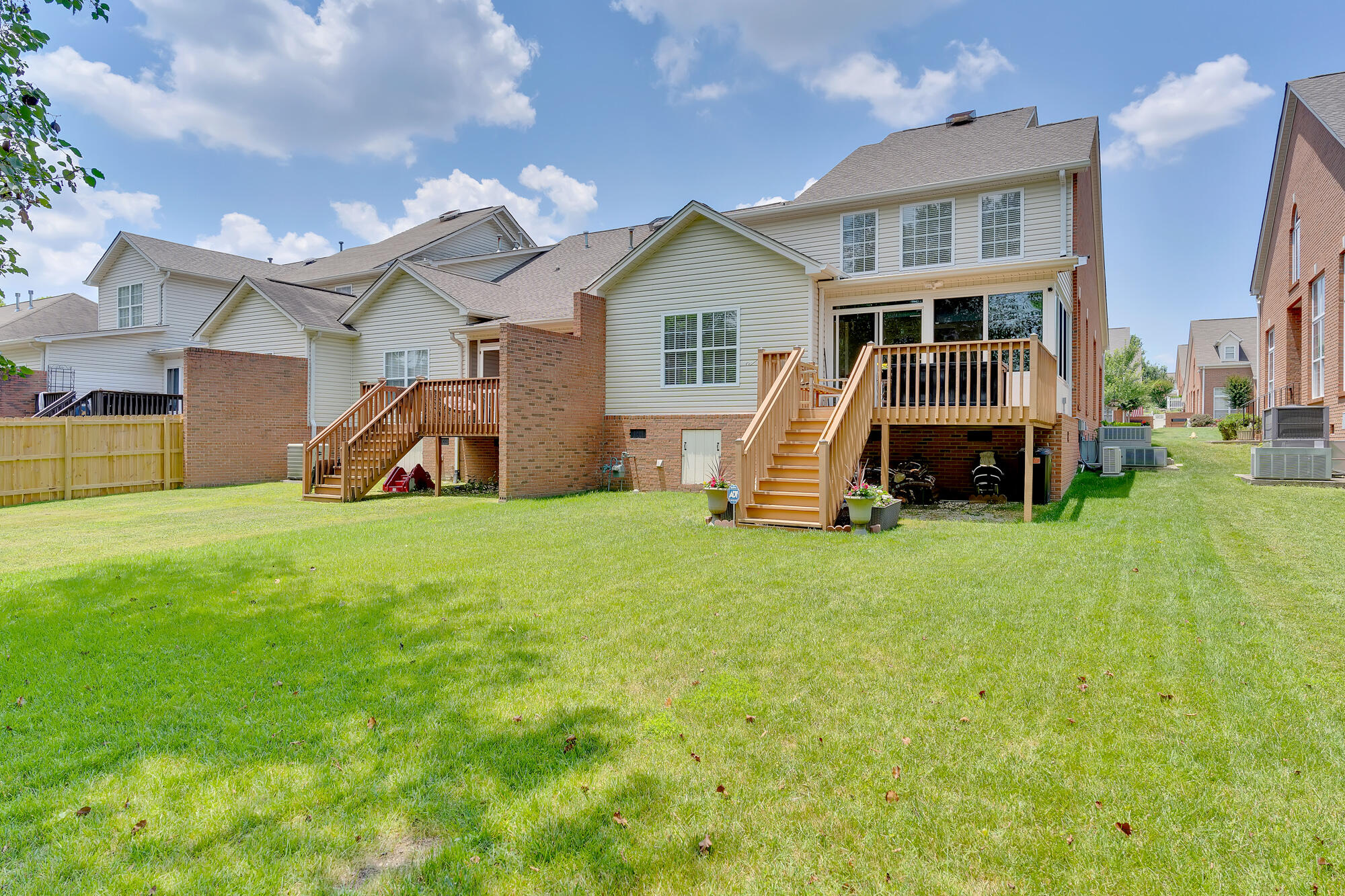 2416 Cone Flower Trail