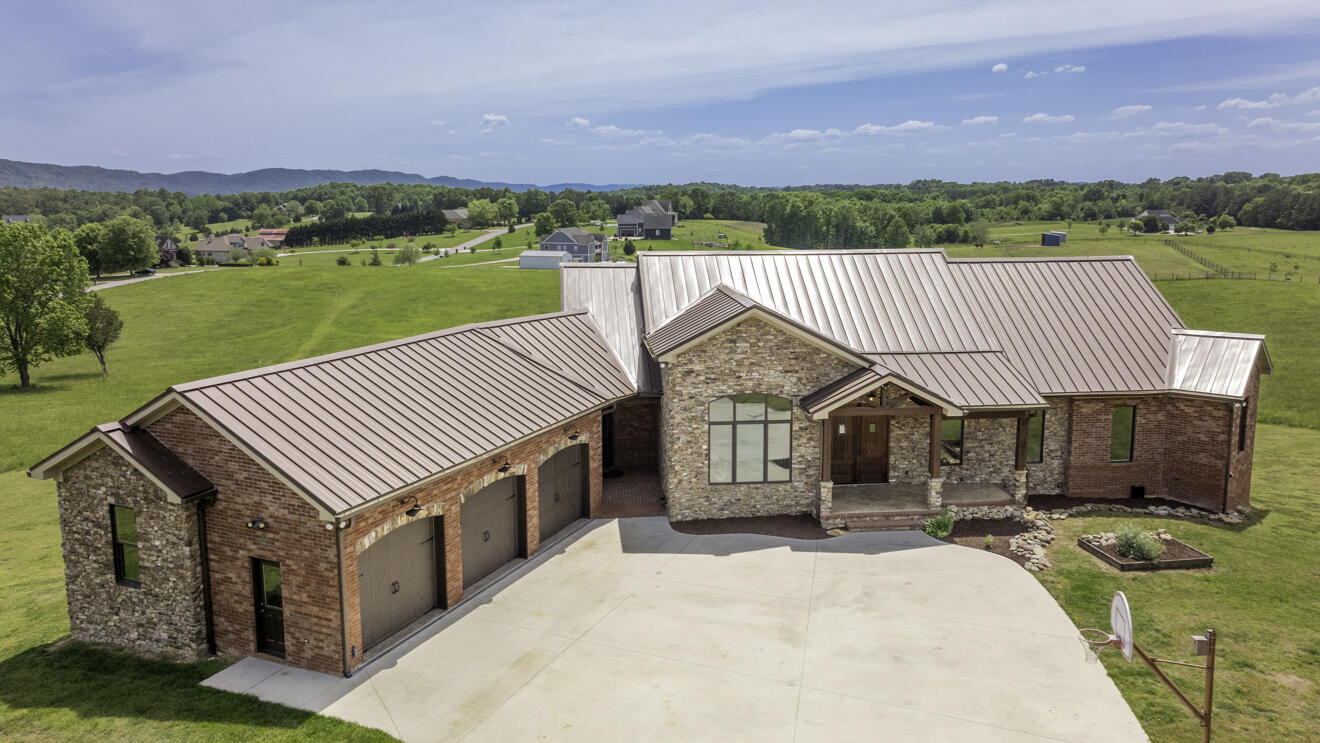 10677 Quarter Horse Lane