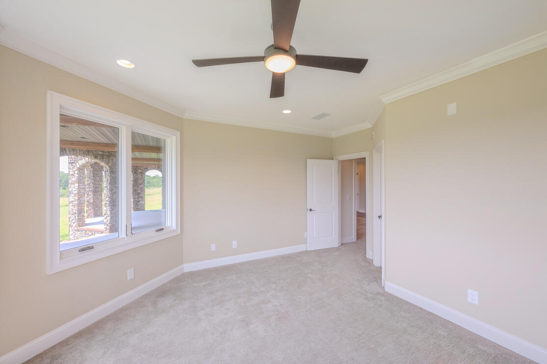 10677 Quarter Horse Lane