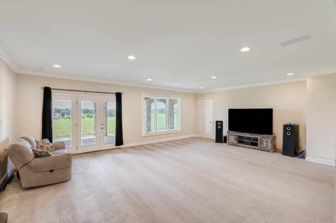 10677 Quarter Horse Lane