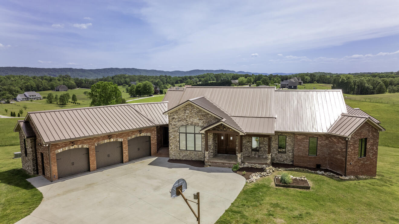 10677 Quarter Horse Lane