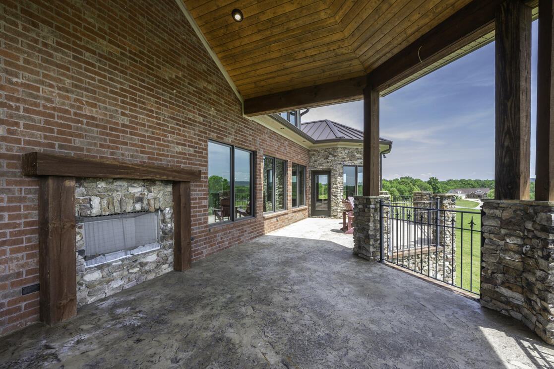 10677 Quarter Horse Lane