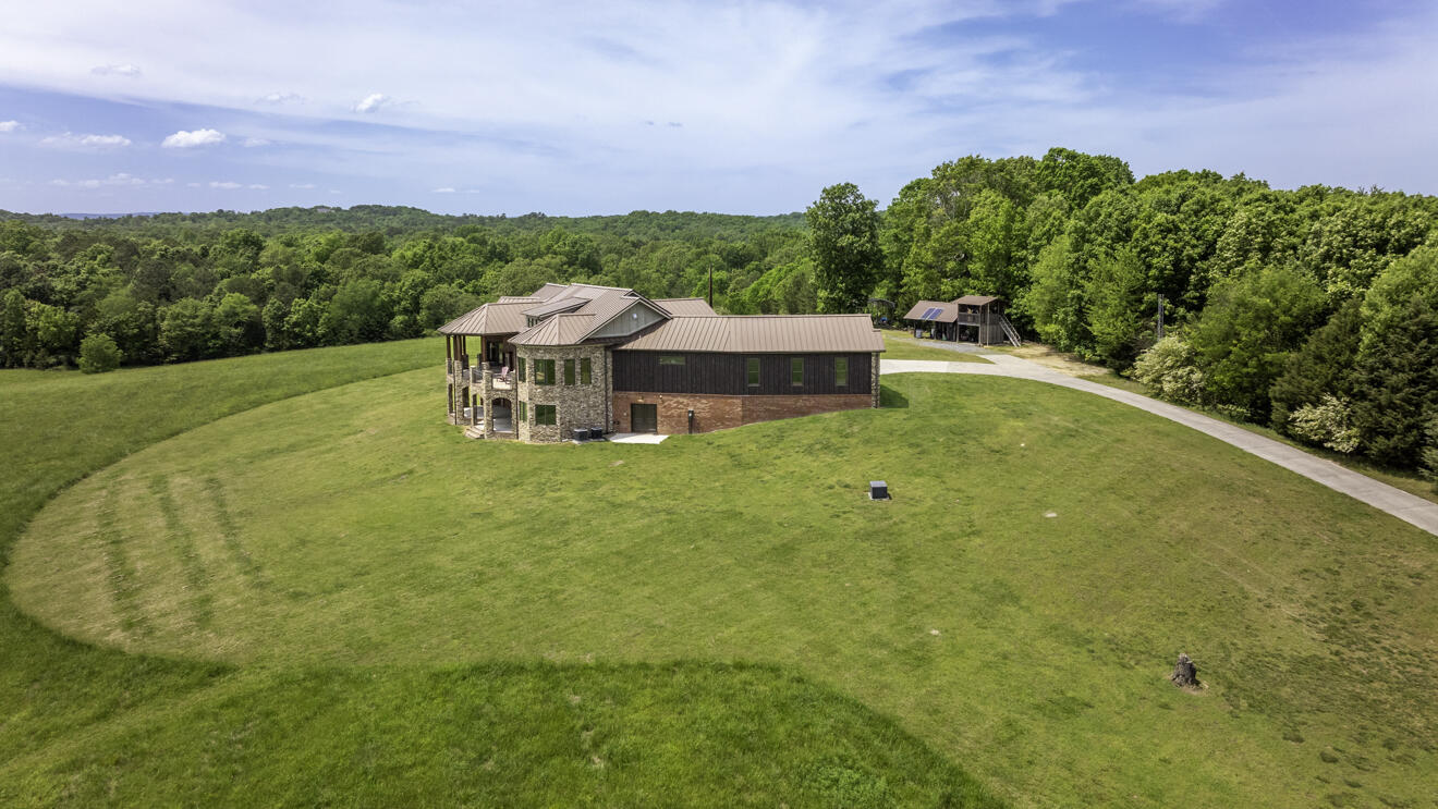 10677 Quarter Horse Lane