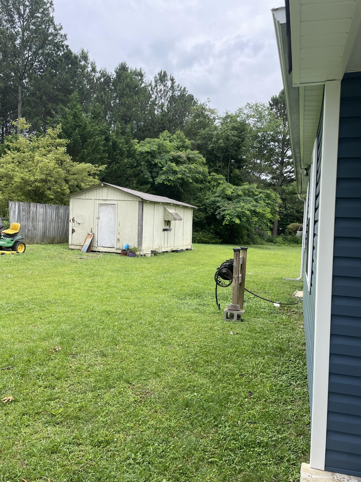 18 Center Grove Road