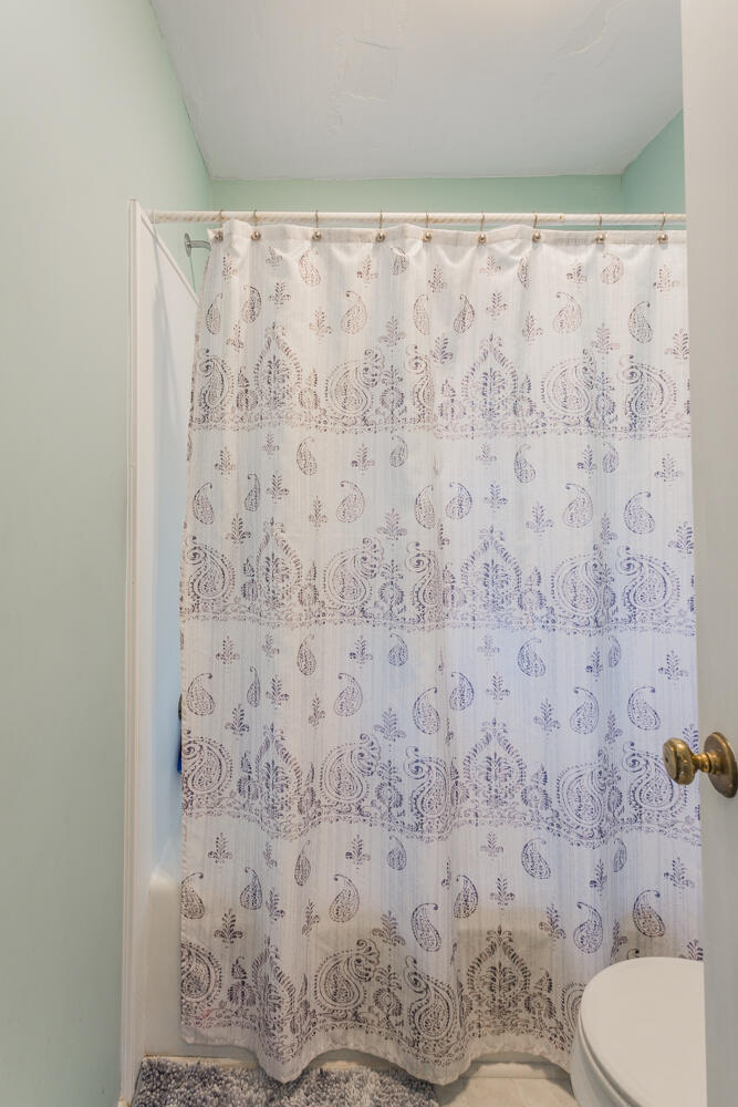 18 Center Grove Road