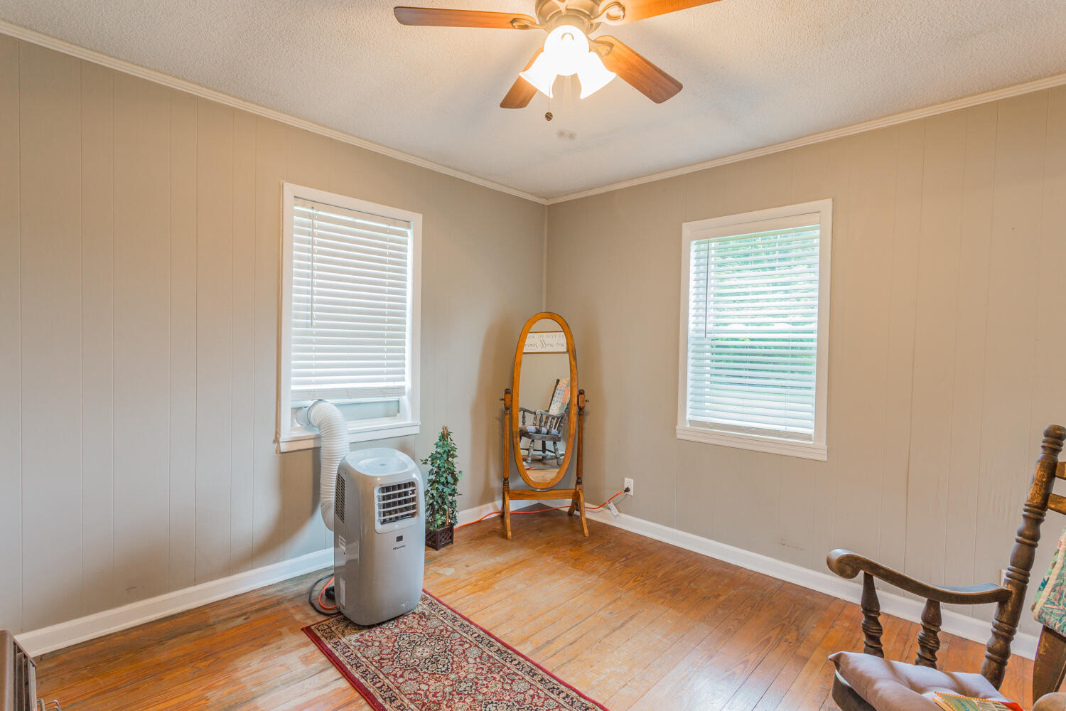 18 Center Grove Road