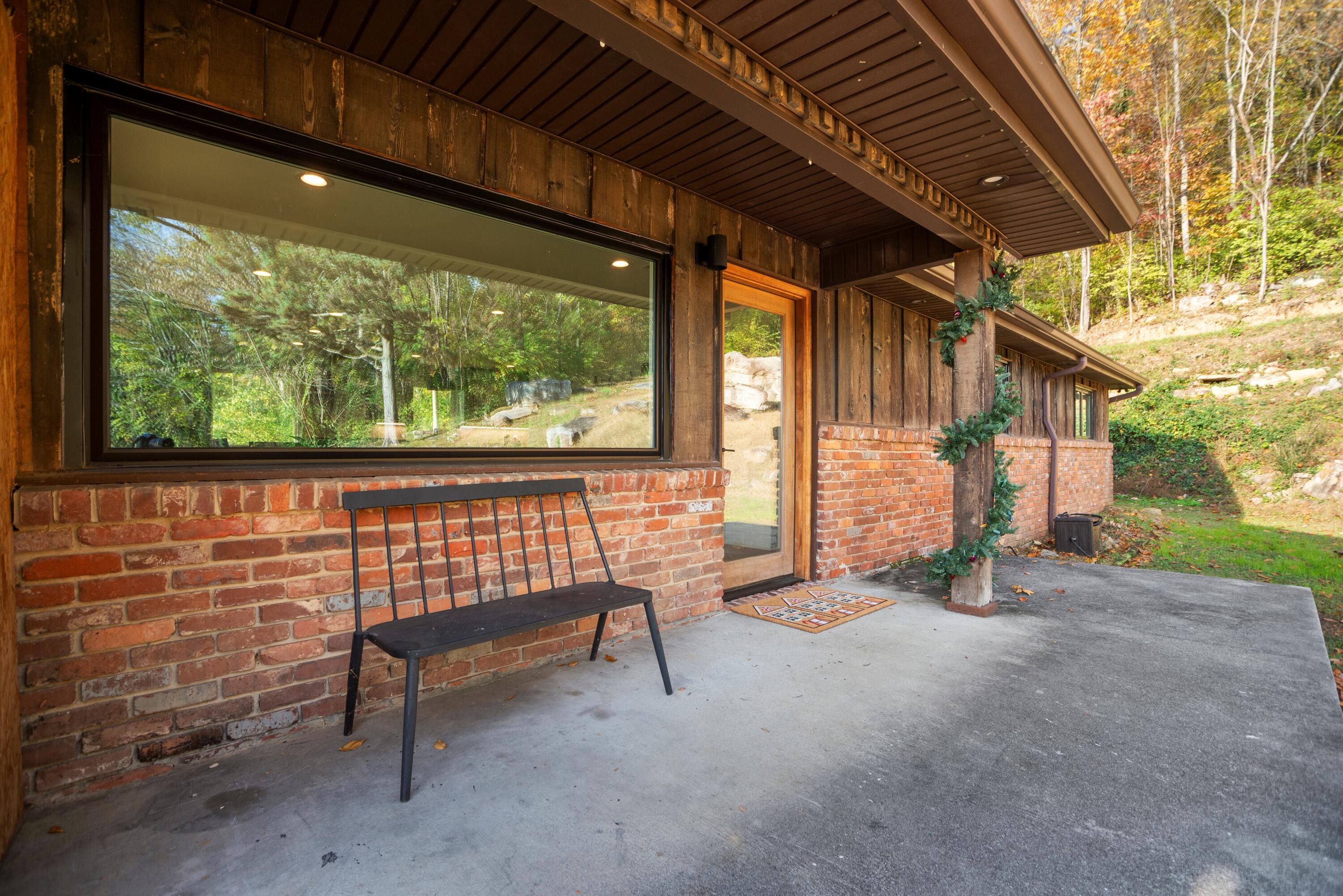 4201 W Road