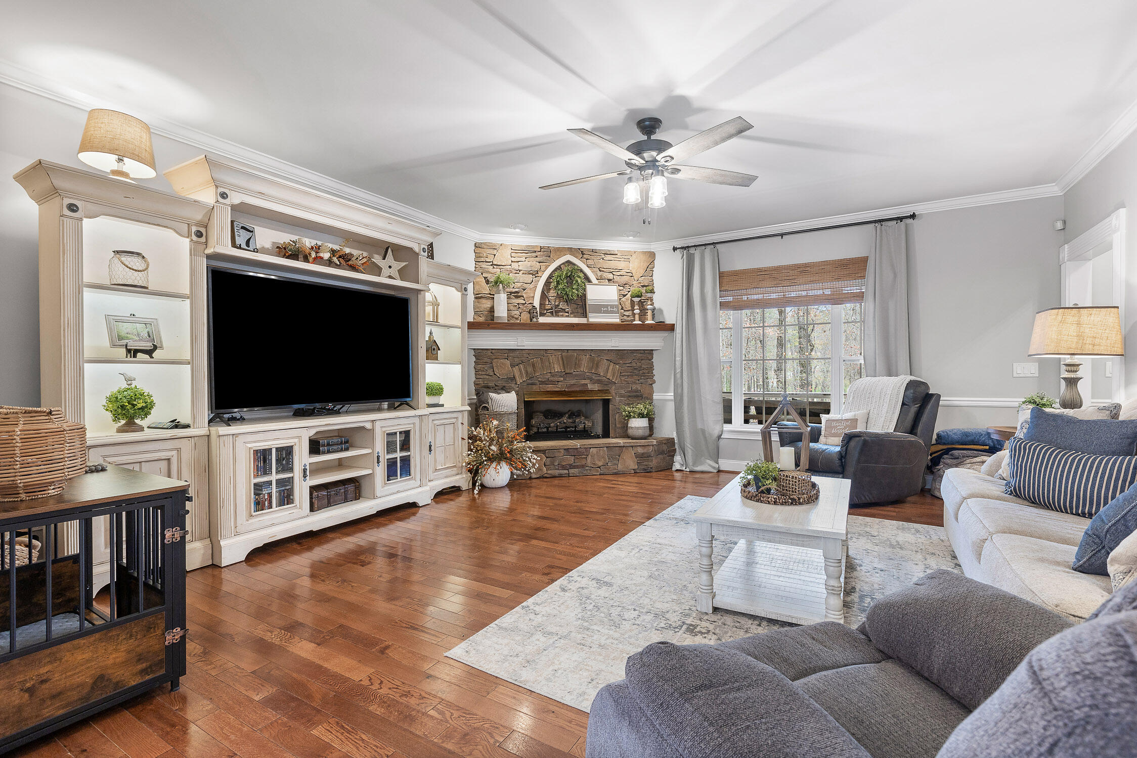 3018 Poe Road