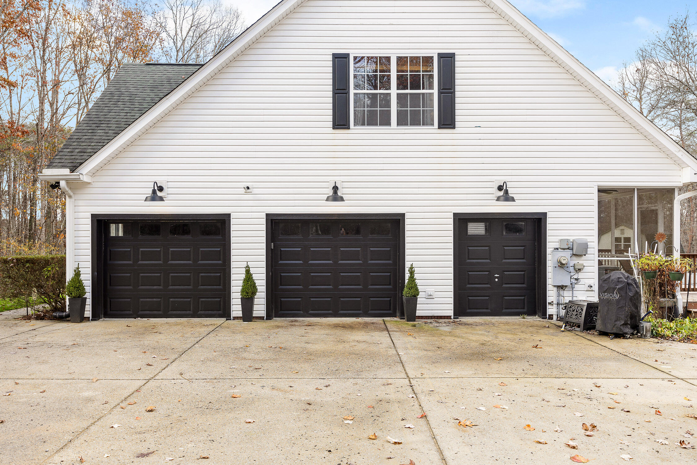 3018 Poe Road