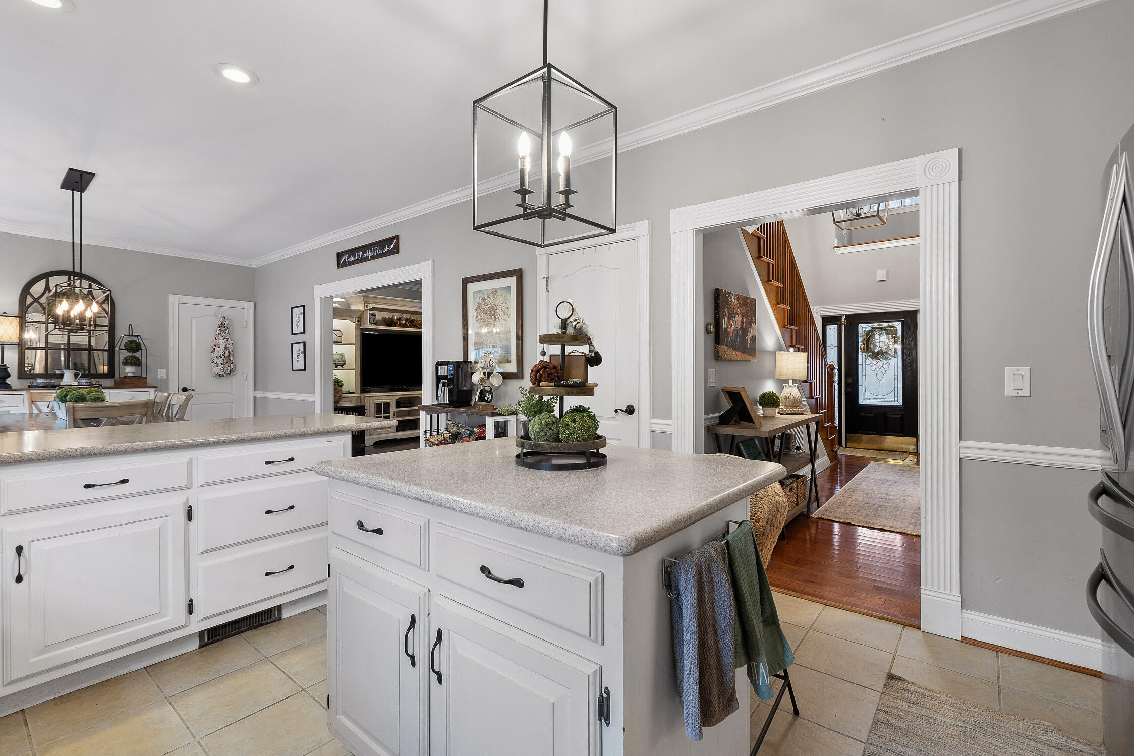 3018 Poe Road