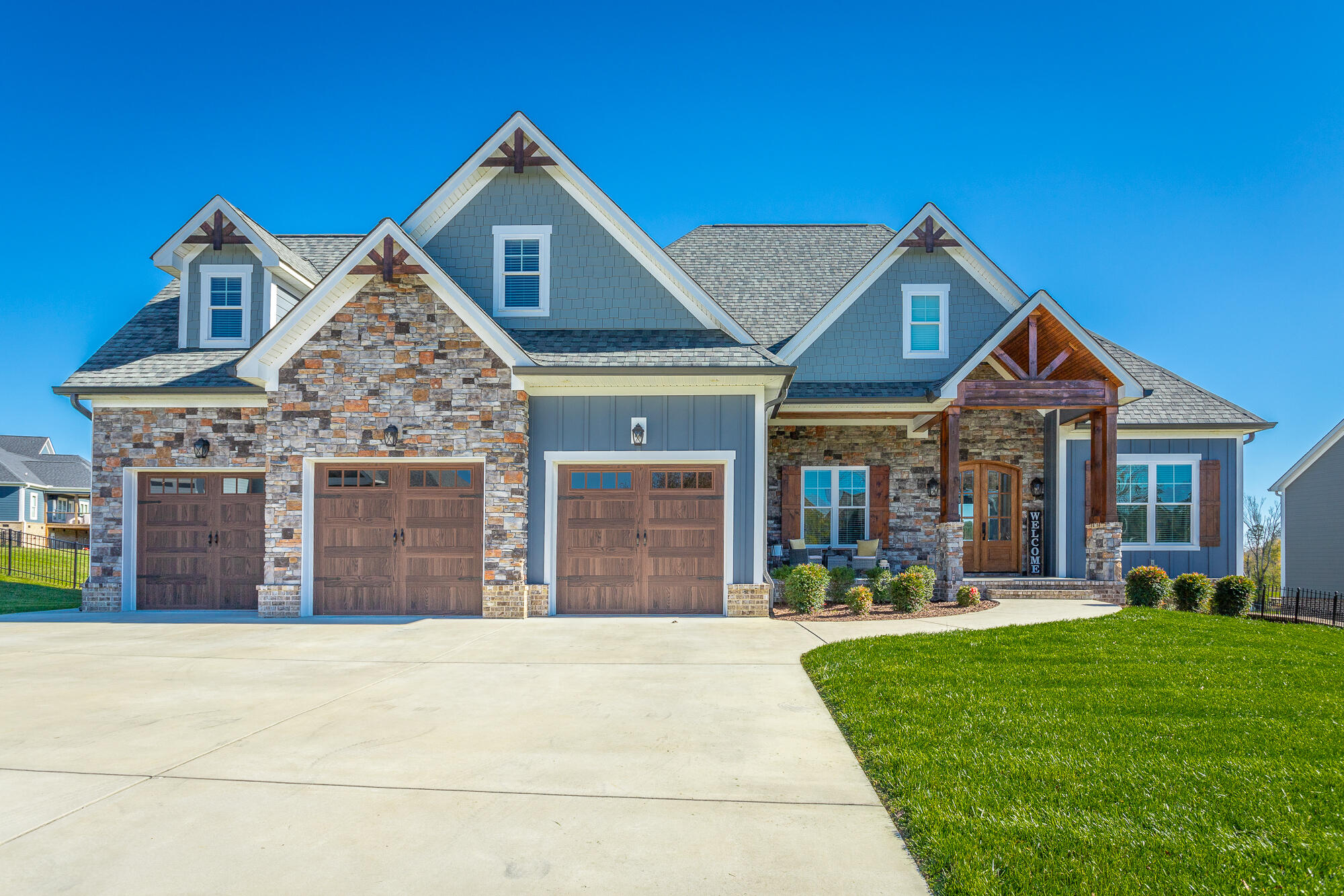 941 Equestrian Drive