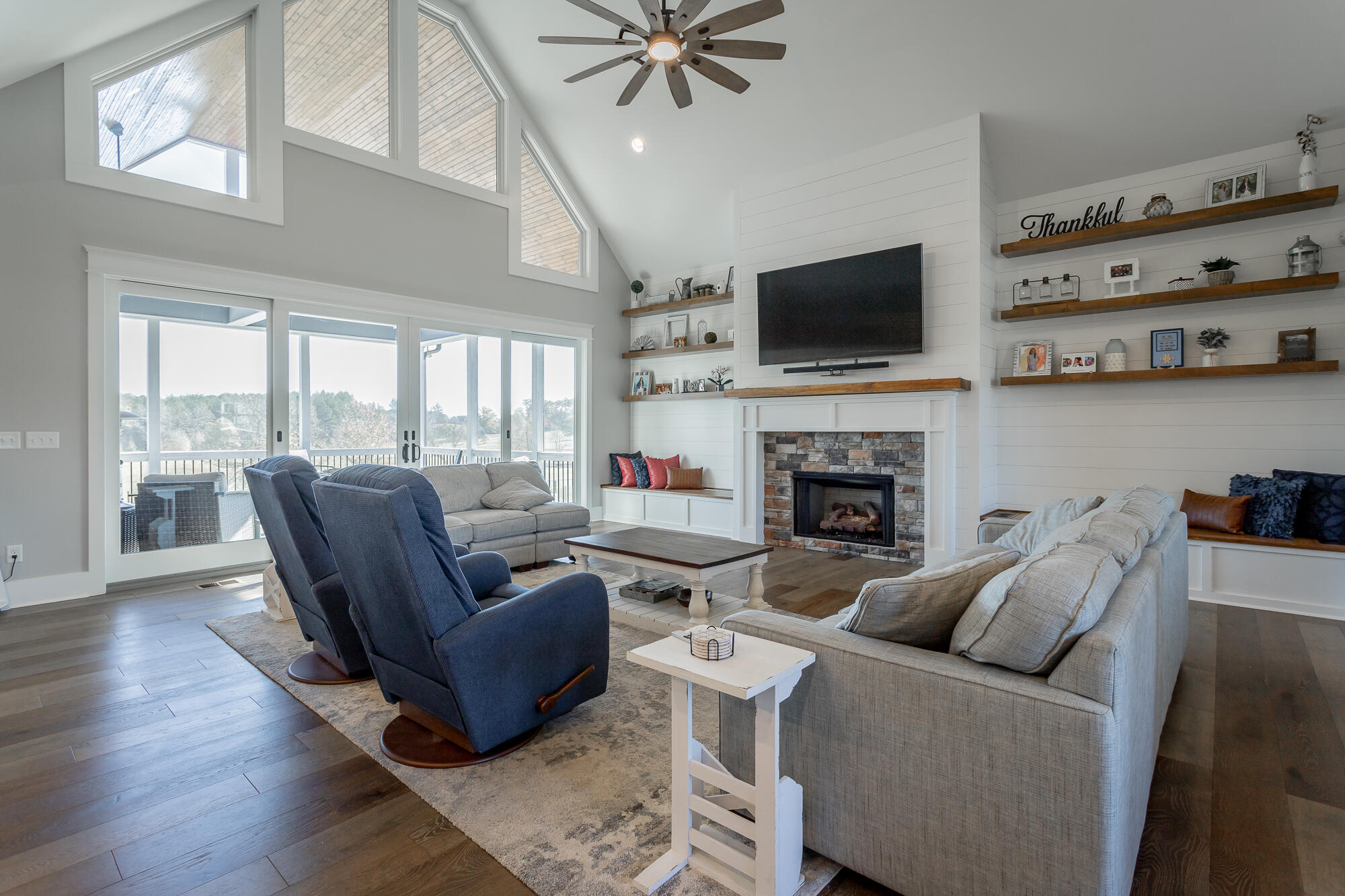 941 Equestrian Drive