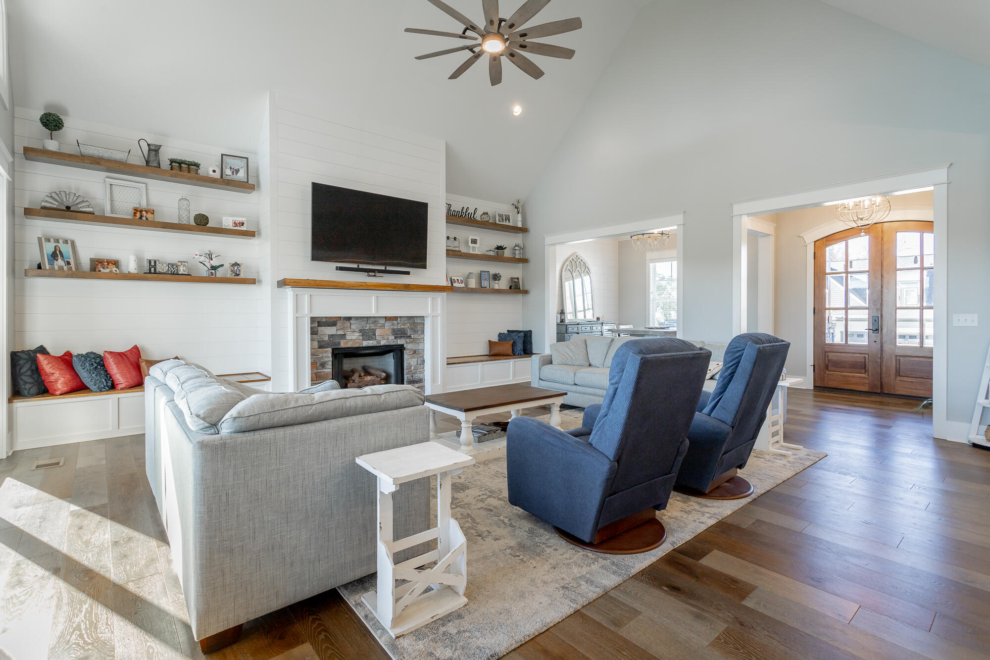 941 Equestrian Drive