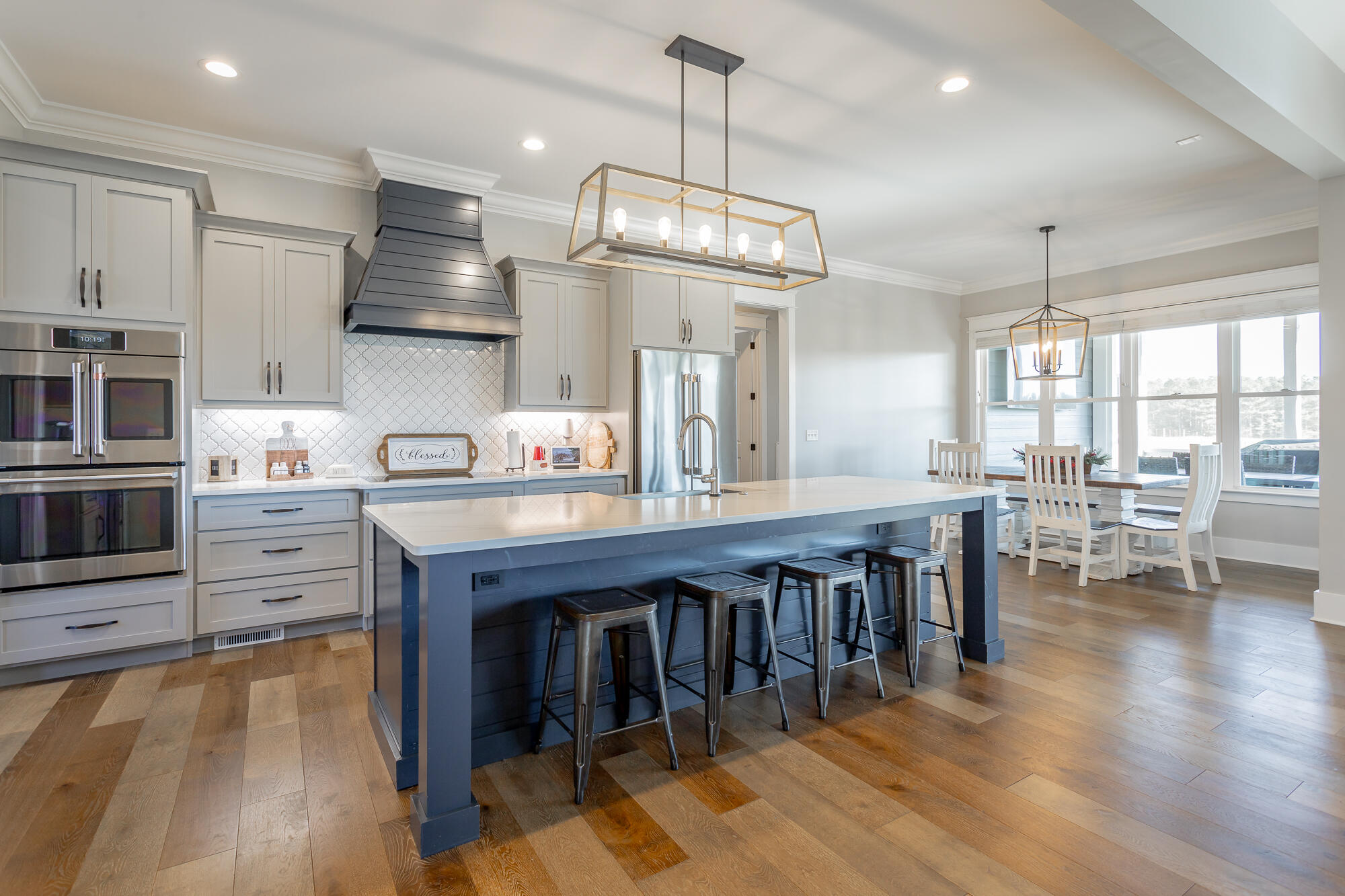 941 Equestrian Drive
