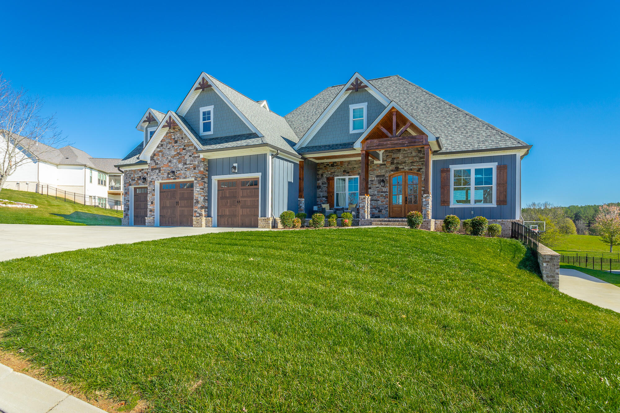 941 Equestrian Drive