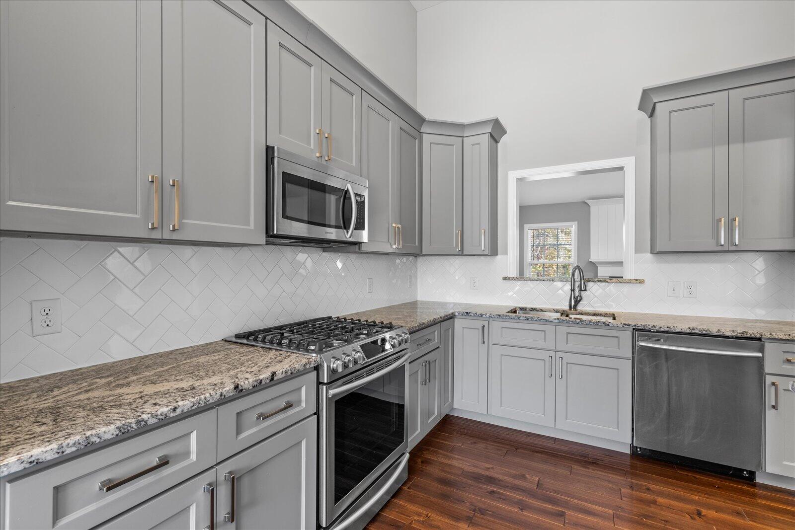 6534 Frankfurt Road, Lot No. 1517