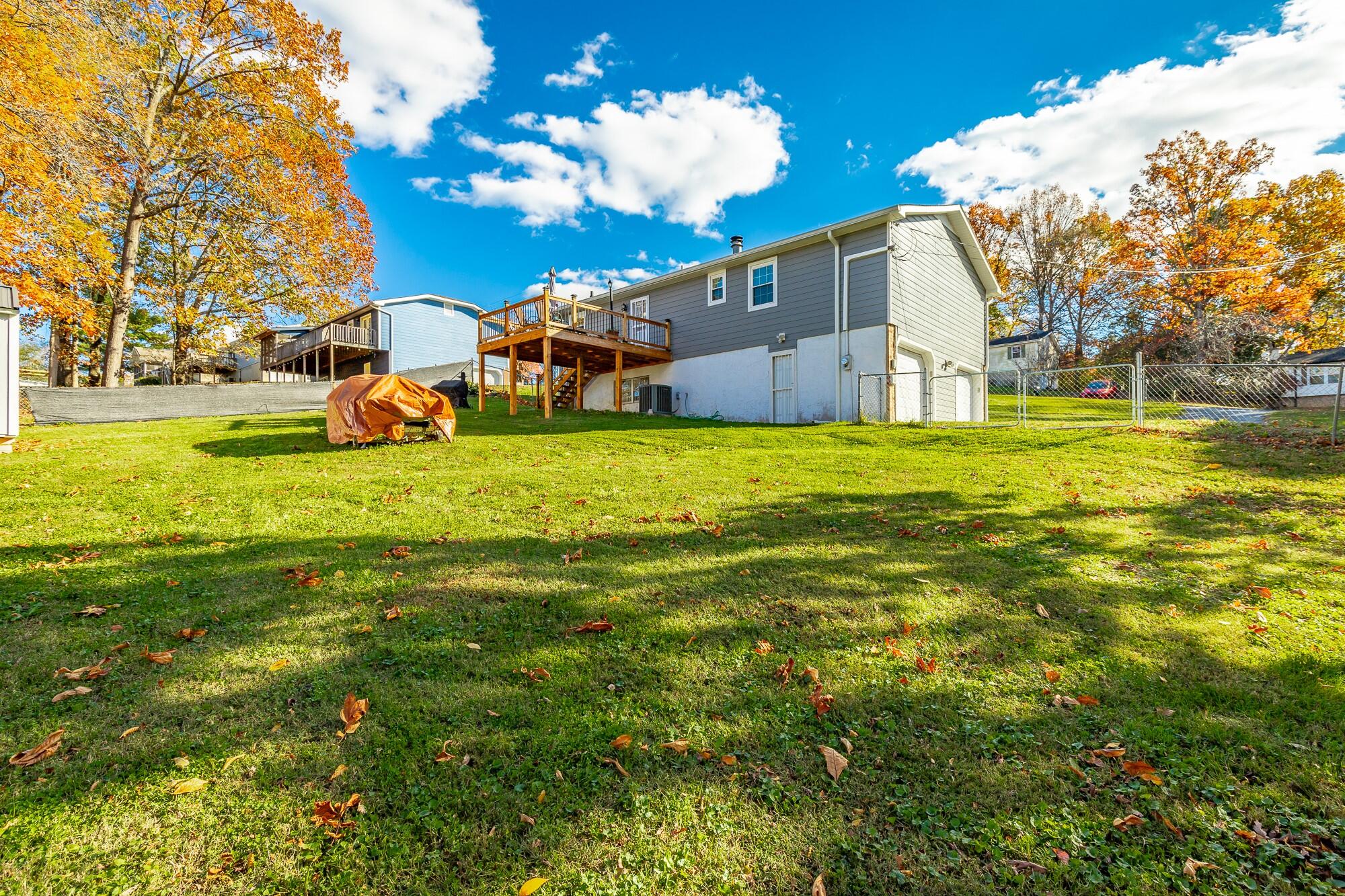 207 Smoketree Circle