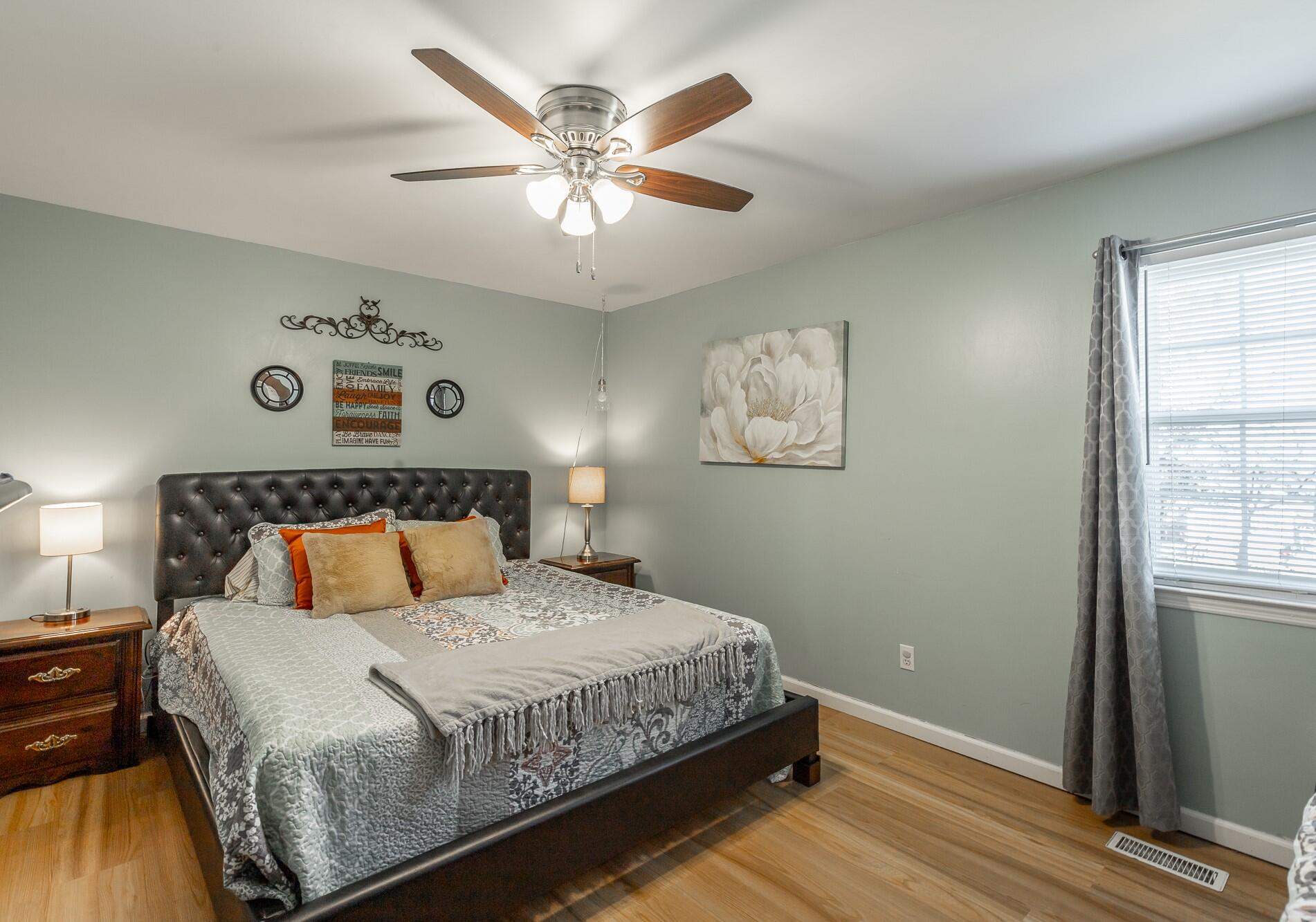 207 Smoketree Circle