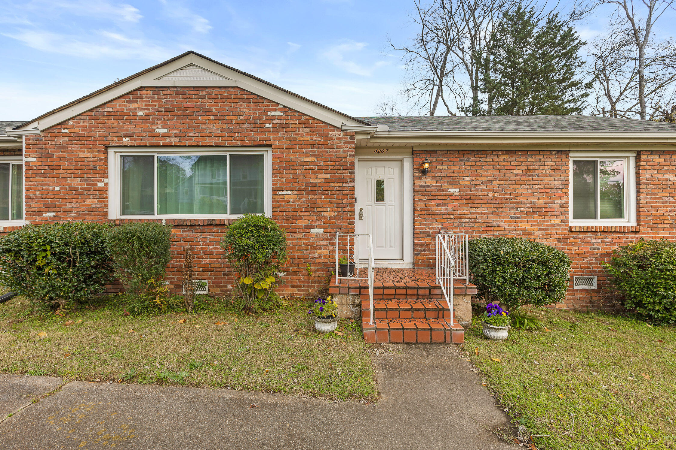 4207 Howell Road